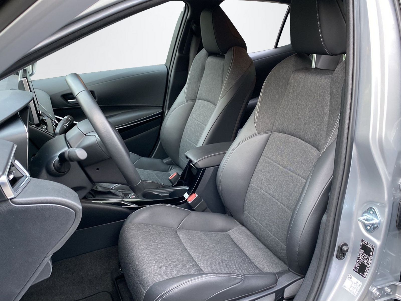 TOYOTA Corolla 1.8 HSD Trend-image-14