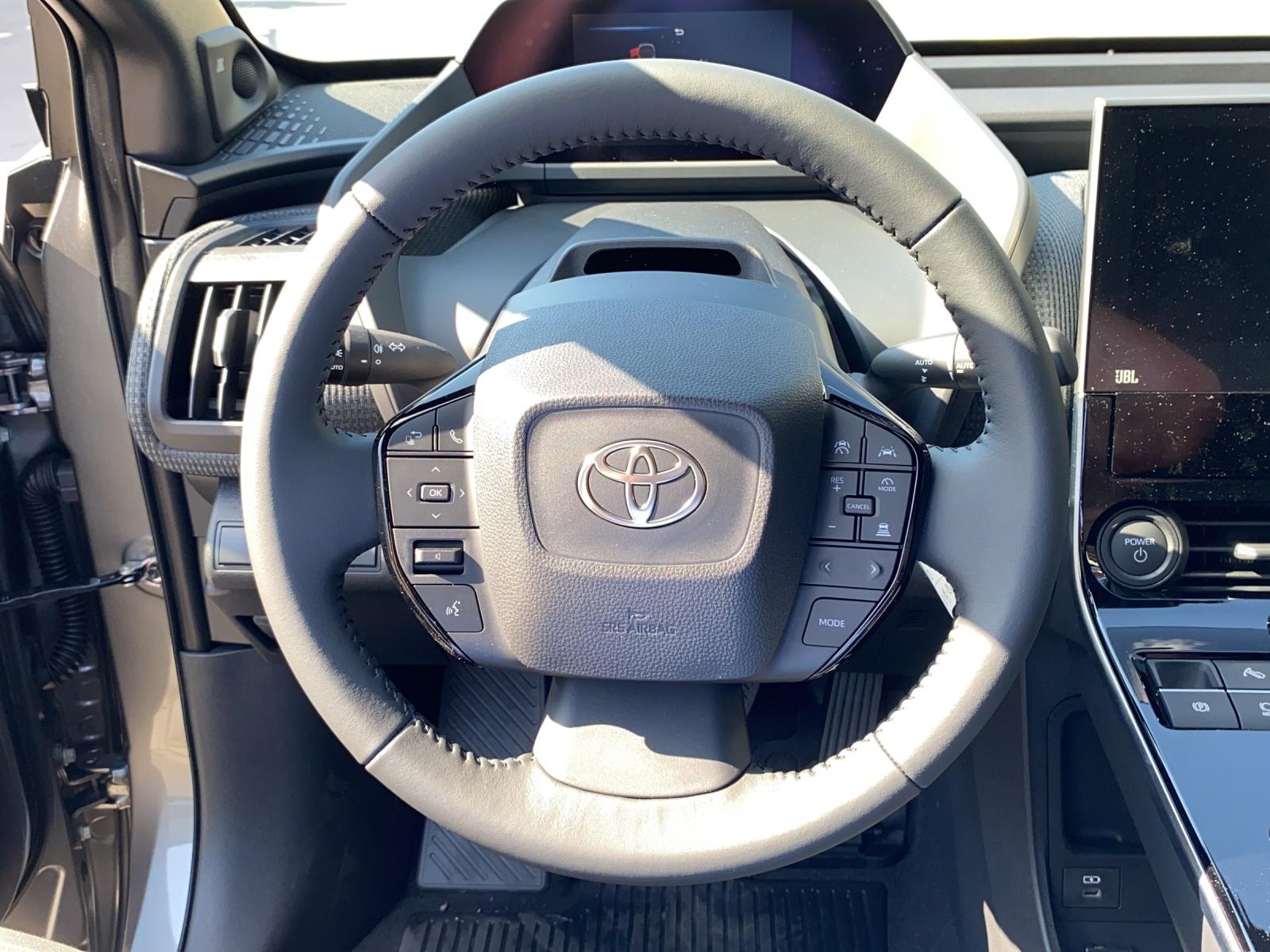 TOYOTA bZ4X Premium AWD-image-12