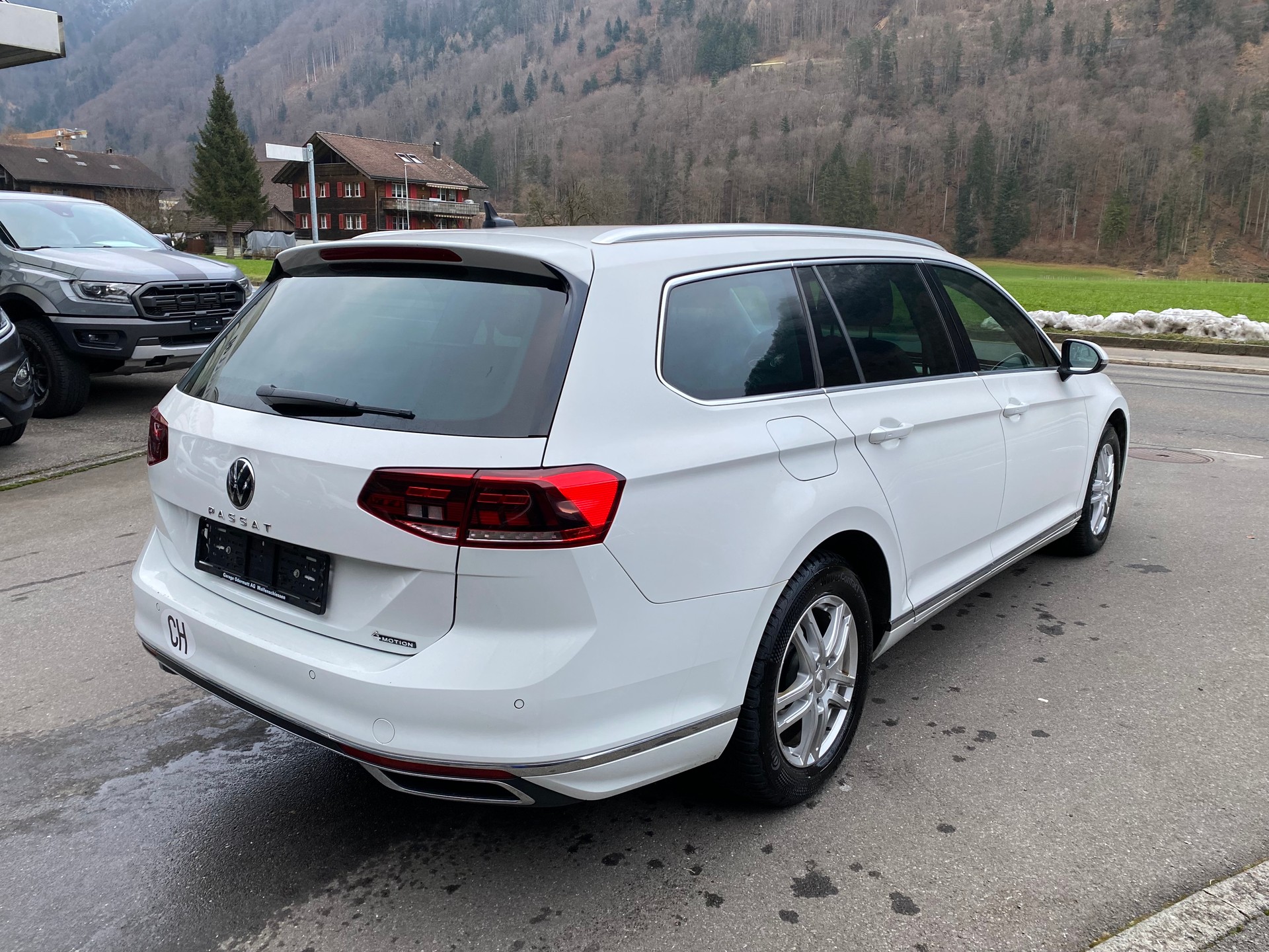 VW Passat 2.0 TDI BMT Elegance 4Motion DSG-image-13