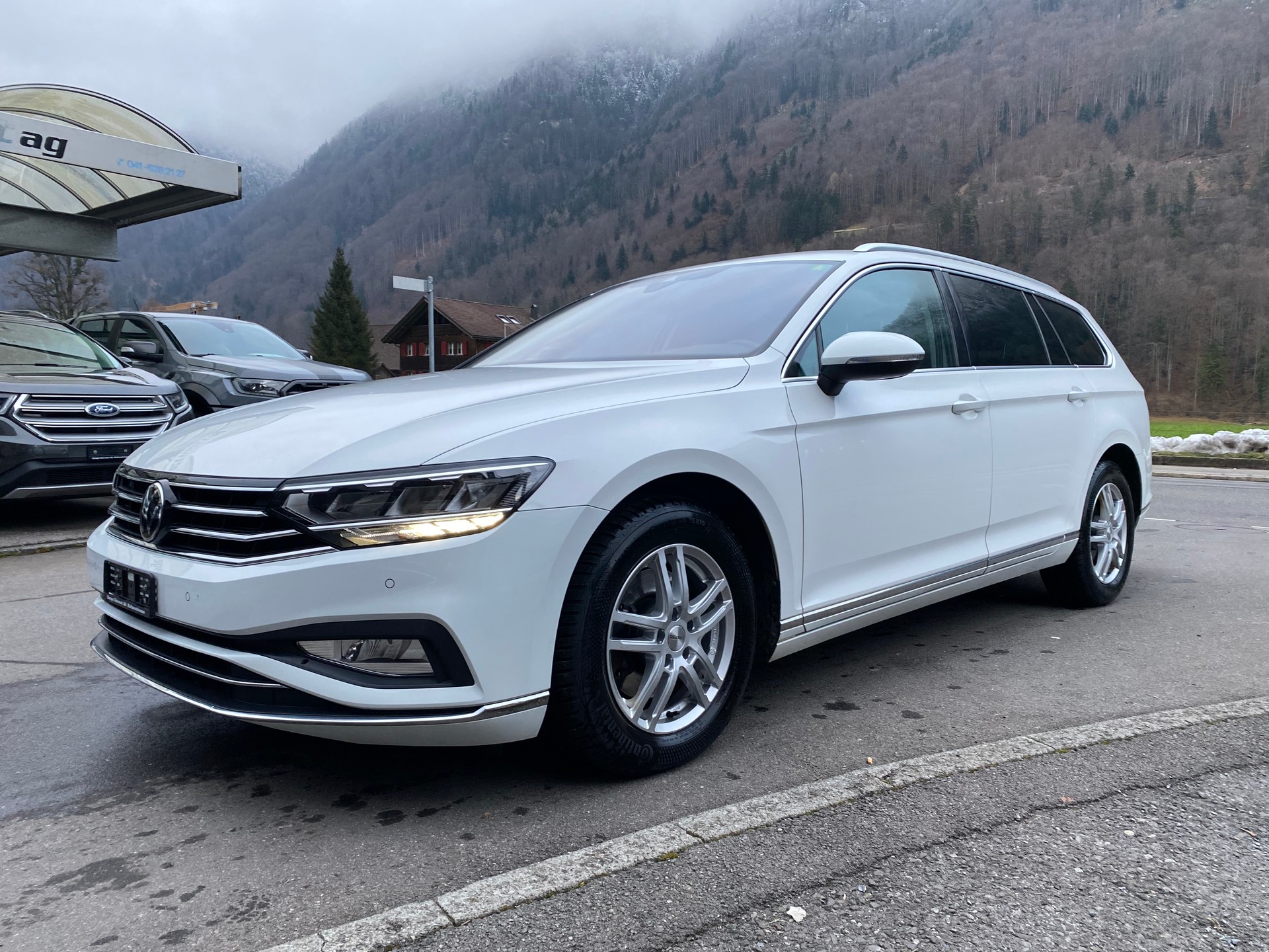 VW Passat 2.0 TDI BMT Elegance 4Motion DSG-image-1
