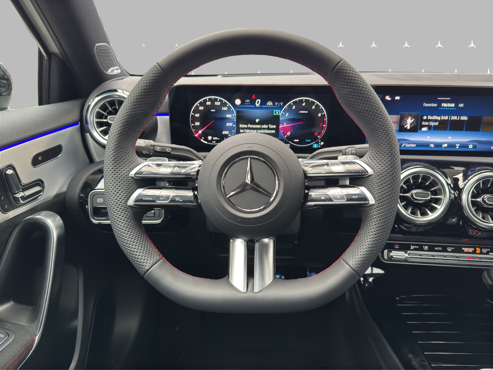 MERCEDES-BENZ A 180 Night Star 7G-DCT-image-12
