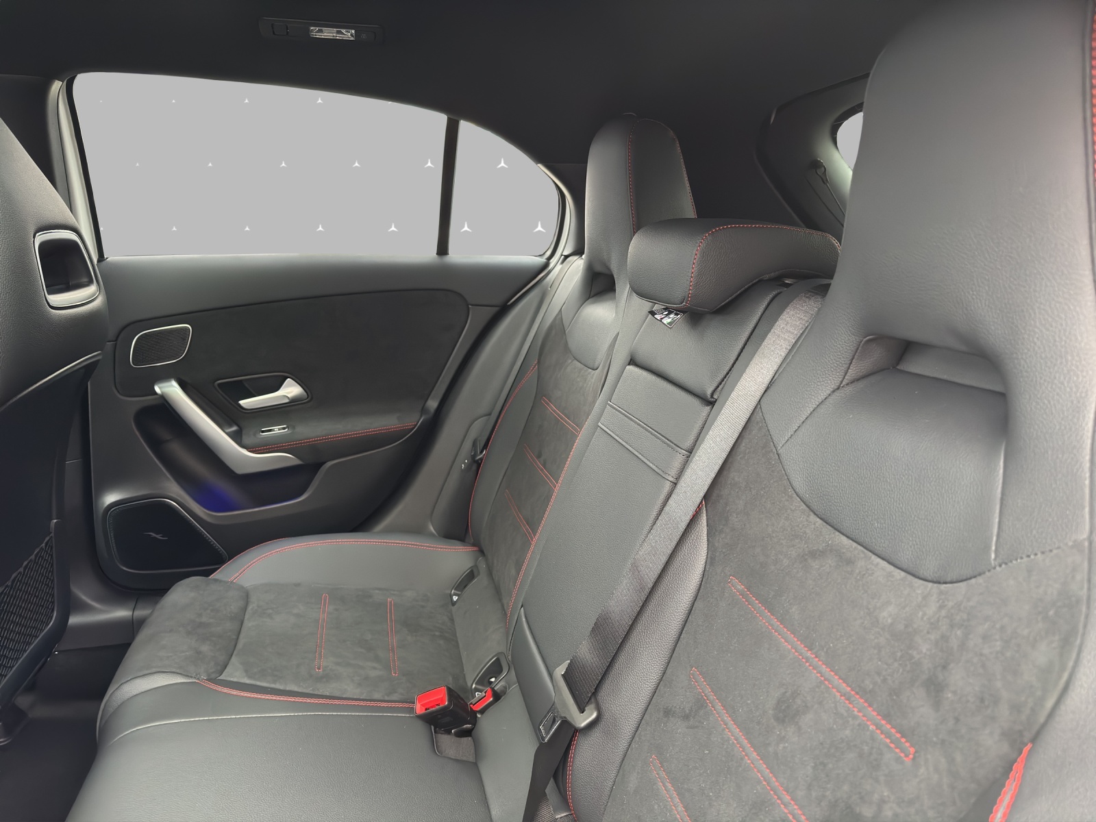 MERCEDES-BENZ A 180 Night Star 7G-DCT-image-10