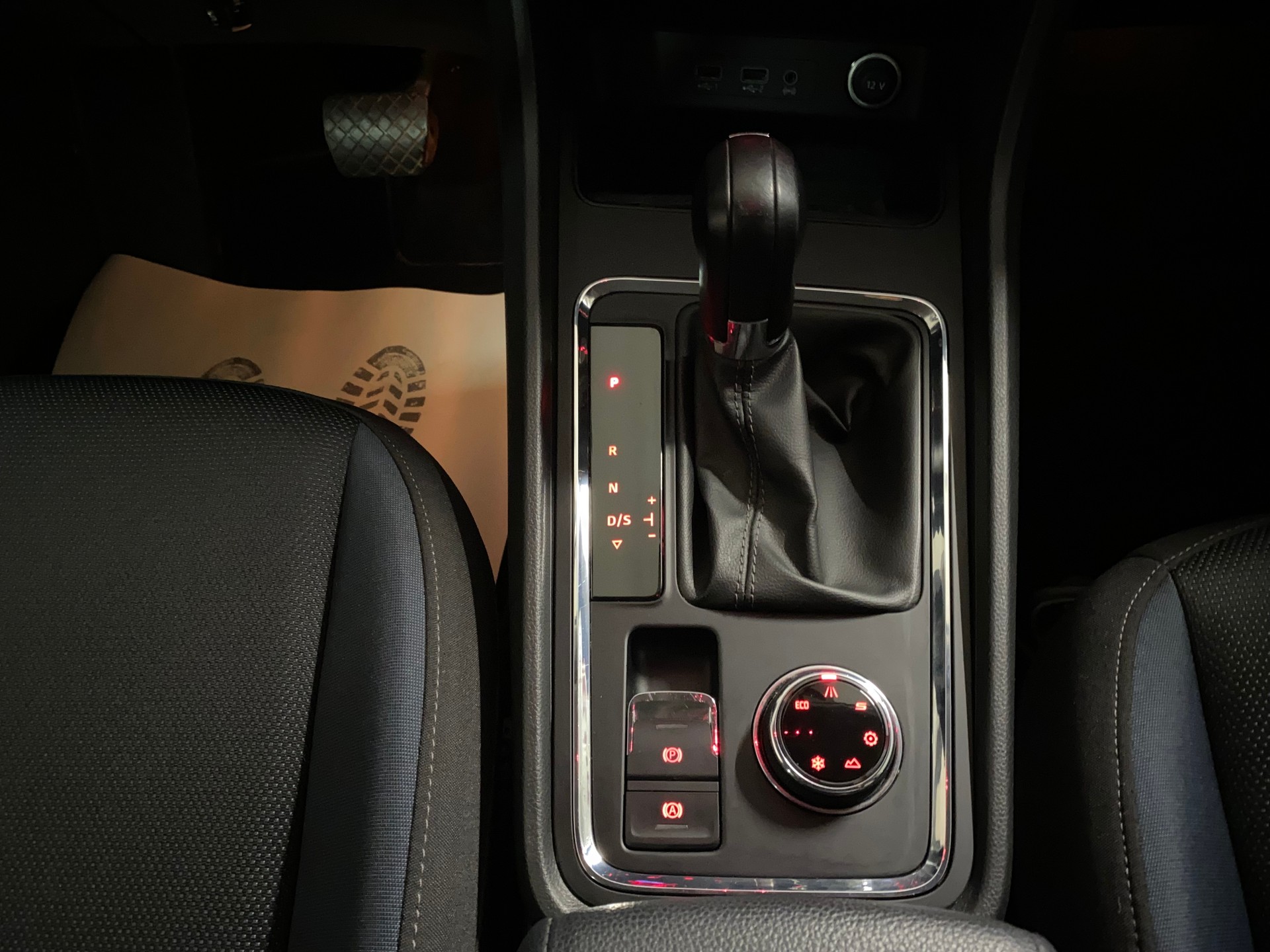 SEAT Ateca 2.0 TDI CR Style 4Drive DSG-image-13
