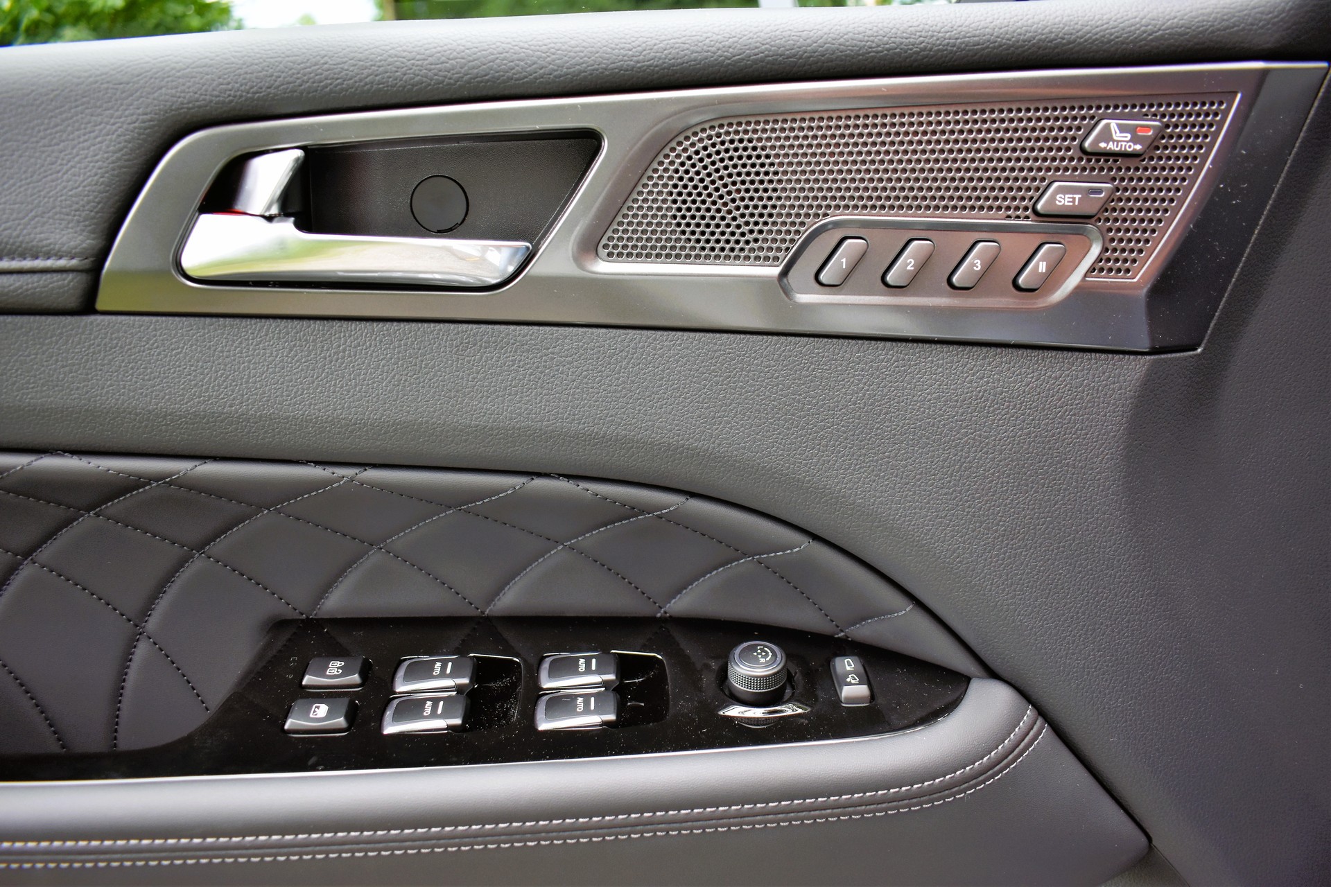KGM-SsangYong Rexton 2.2 CRDi Blackline 4WD AT-image-17