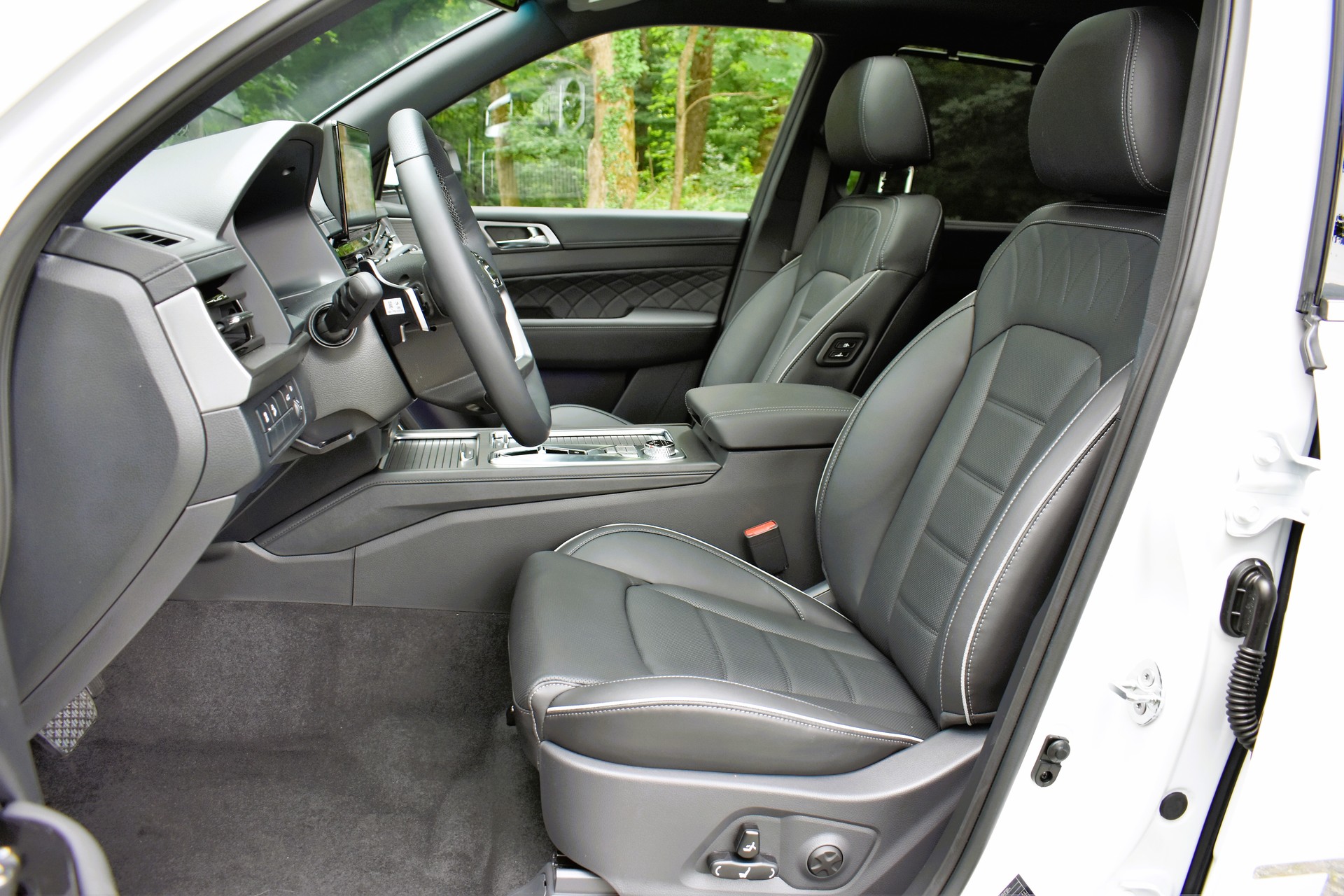 KGM-SsangYong Rexton 2.2 CRDi Blackline 4WD AT-image-7