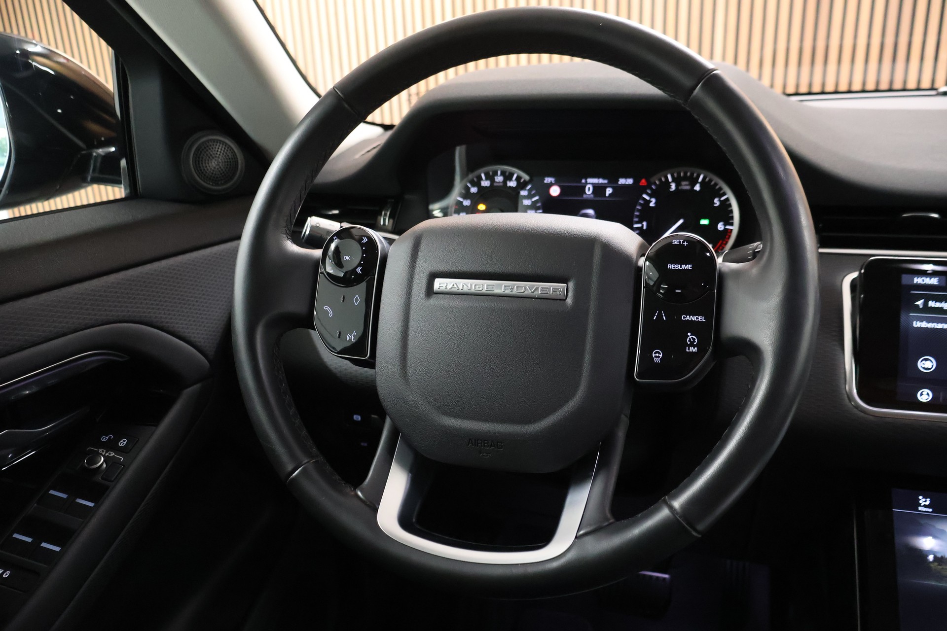 LAND ROVER Range Rover Evoque P 200 MHEV S AT9-image-16