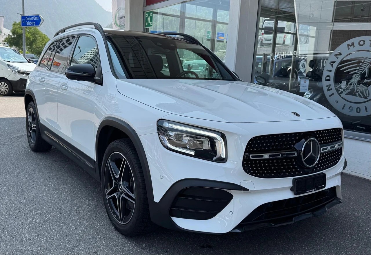MERCEDES-BENZ GLB 250 4Matic AMG Line 8G-Tronic-image-0