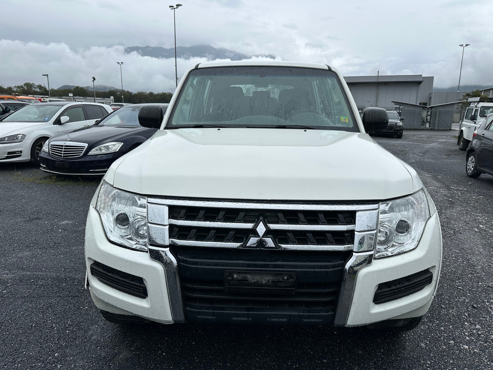 MITSUBISHI Pajero 3.2 DI-D Diamond Automatic-image-4