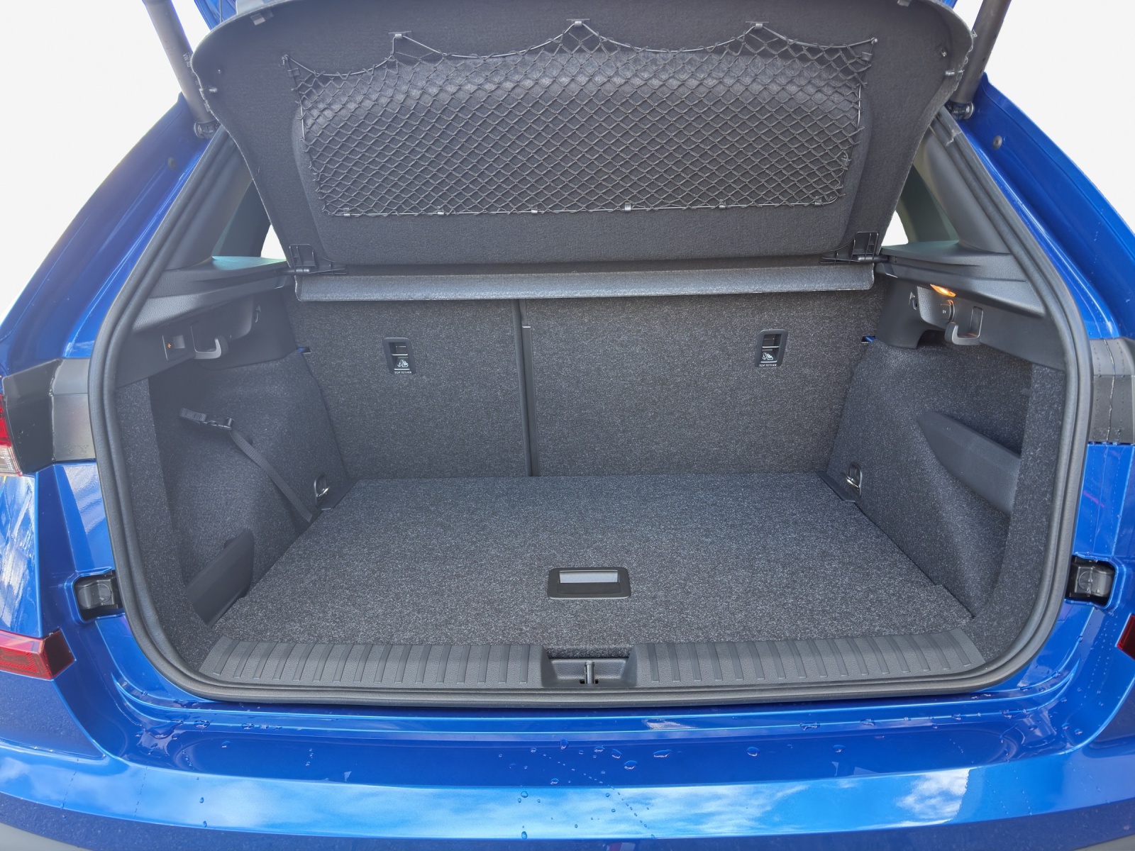 SKODA Kamiq 1.0 TSI Dynamic DSG-image-12