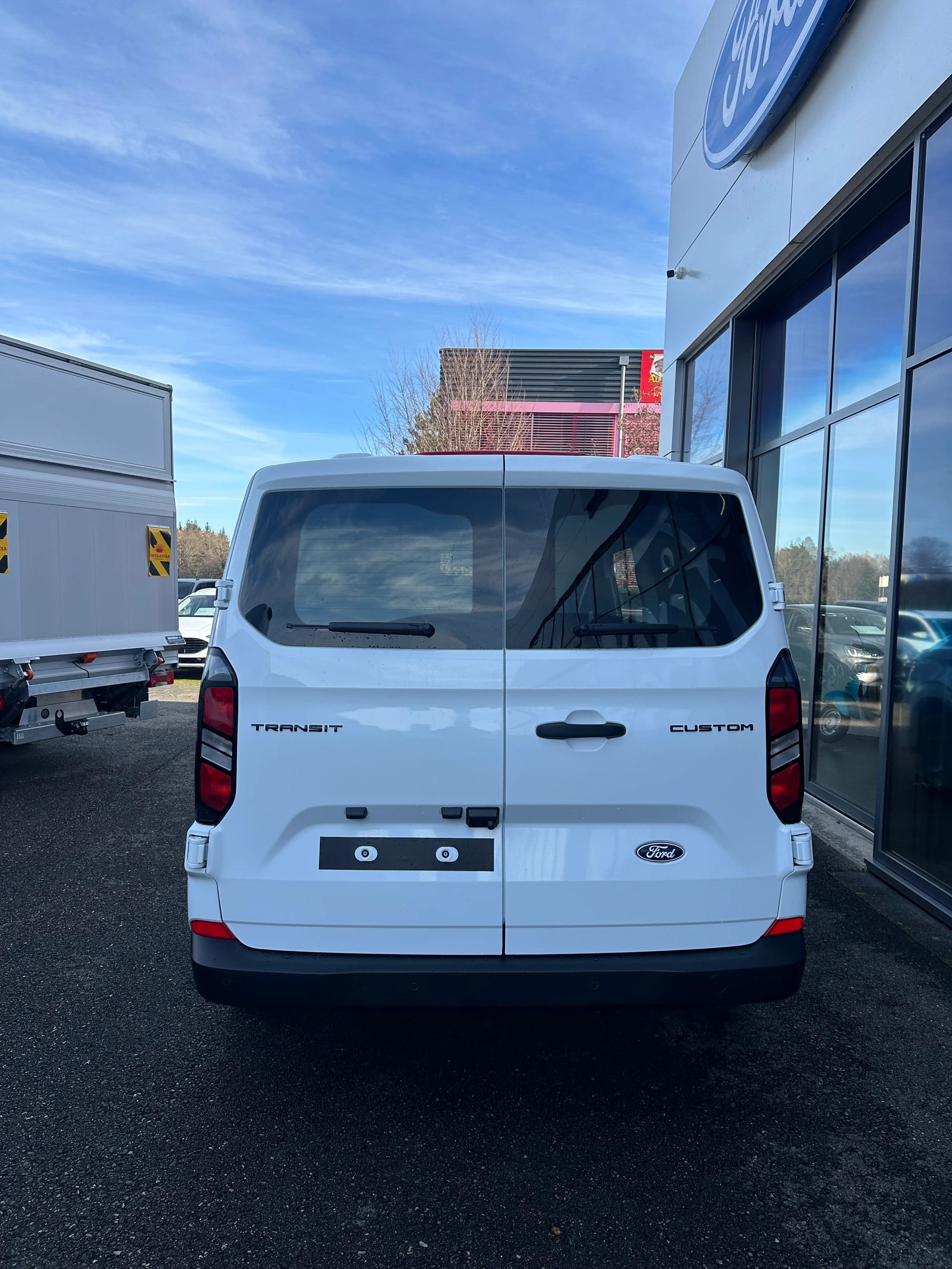 FORD Transit Custom Van 280 L2 2.0 EcoBl Trend/136CV/Aut.-image-4