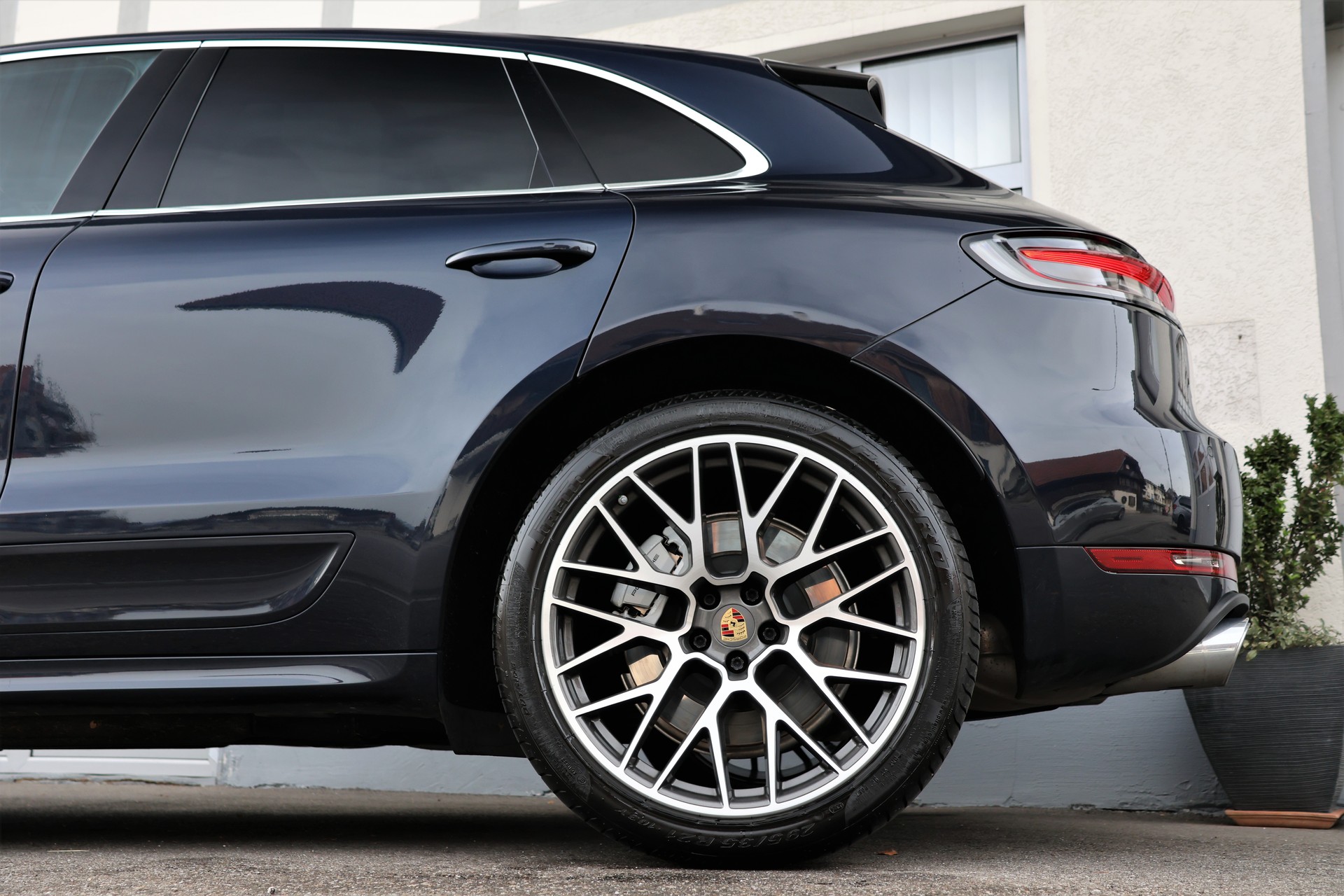 PORSCHE Macan Turbo PDK (CH)-image-6