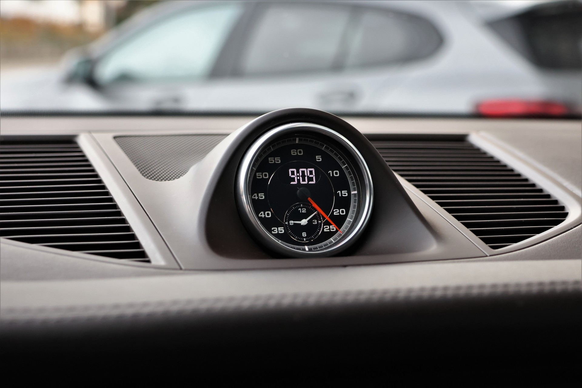 PORSCHE Macan Turbo PDK (CH)-image-25