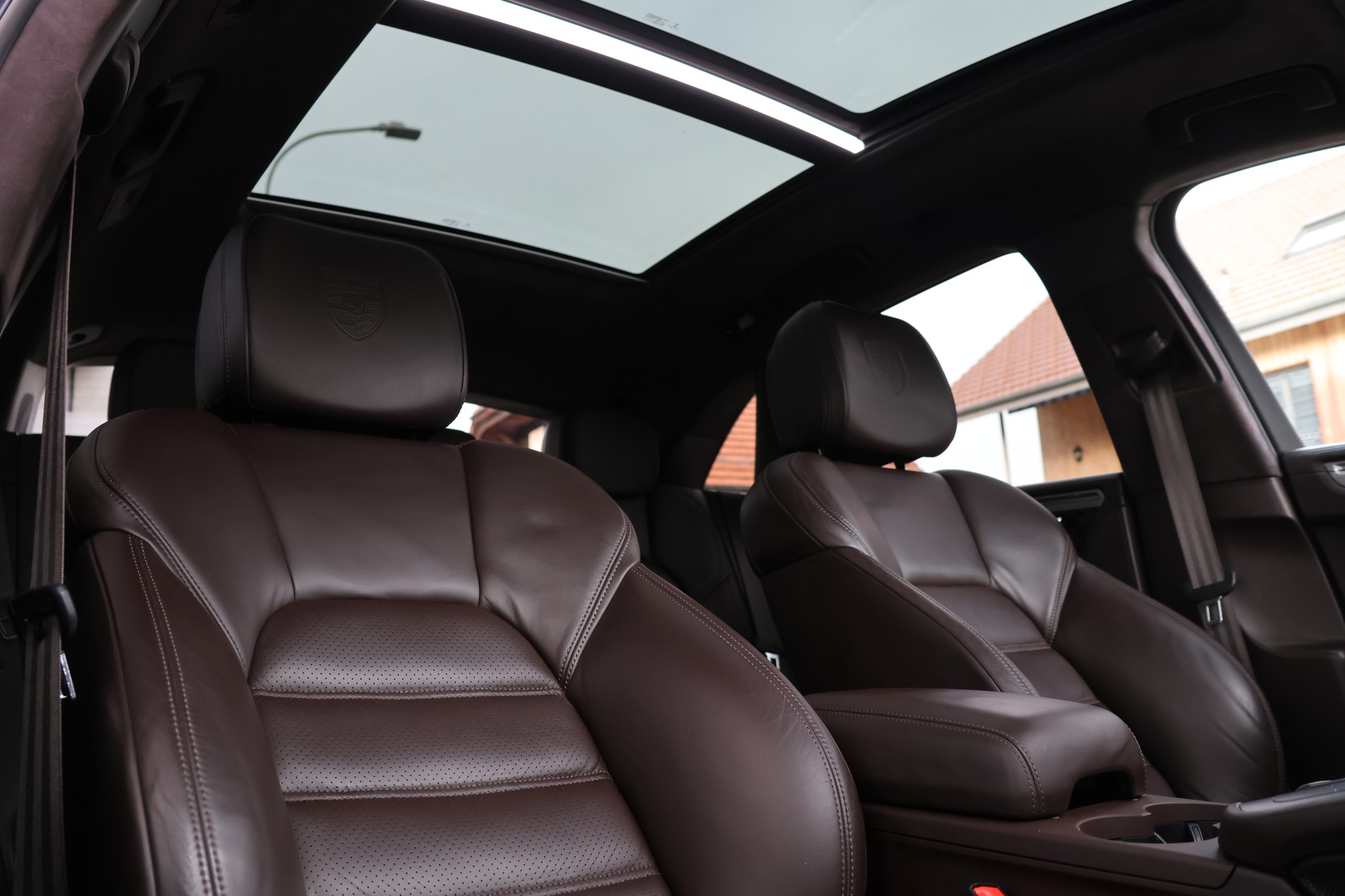 PORSCHE Macan Turbo PDK (CH)-image-20