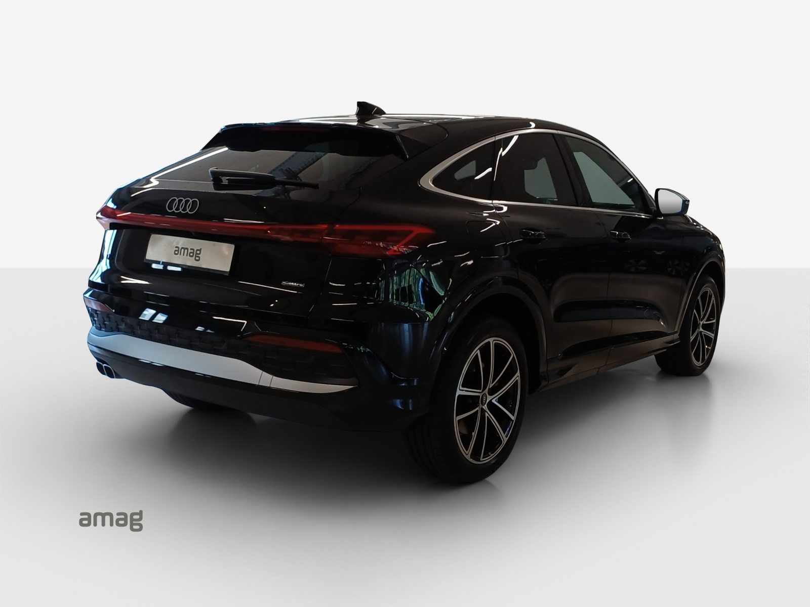 AUDI Q5 Sportback TDI quattro 150 kW S-tronic-image-4