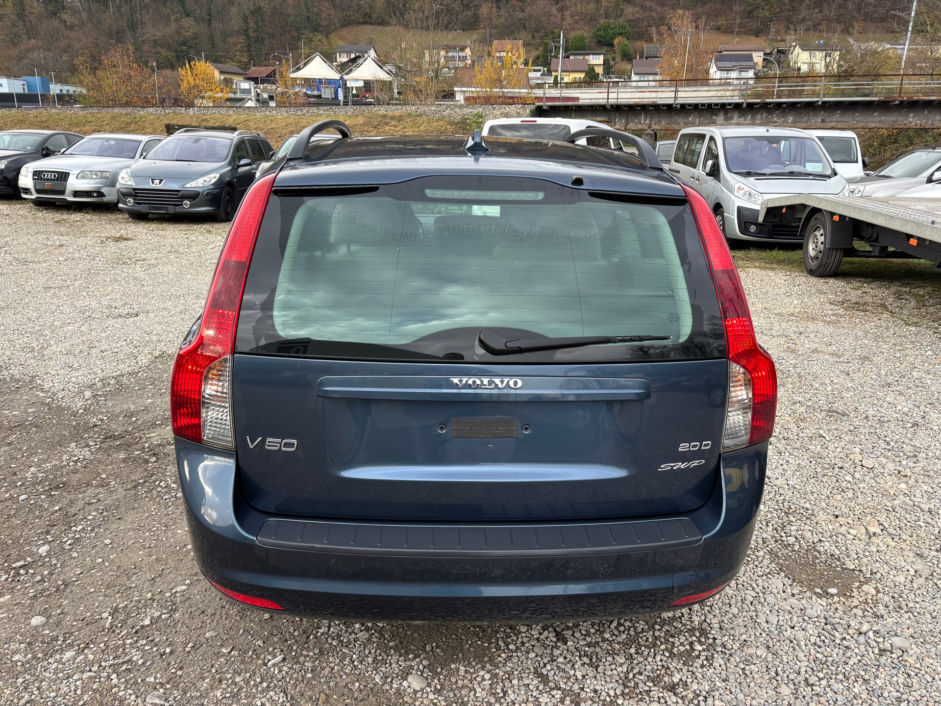 VOLVO V50 2.0D Kinetic-image-5