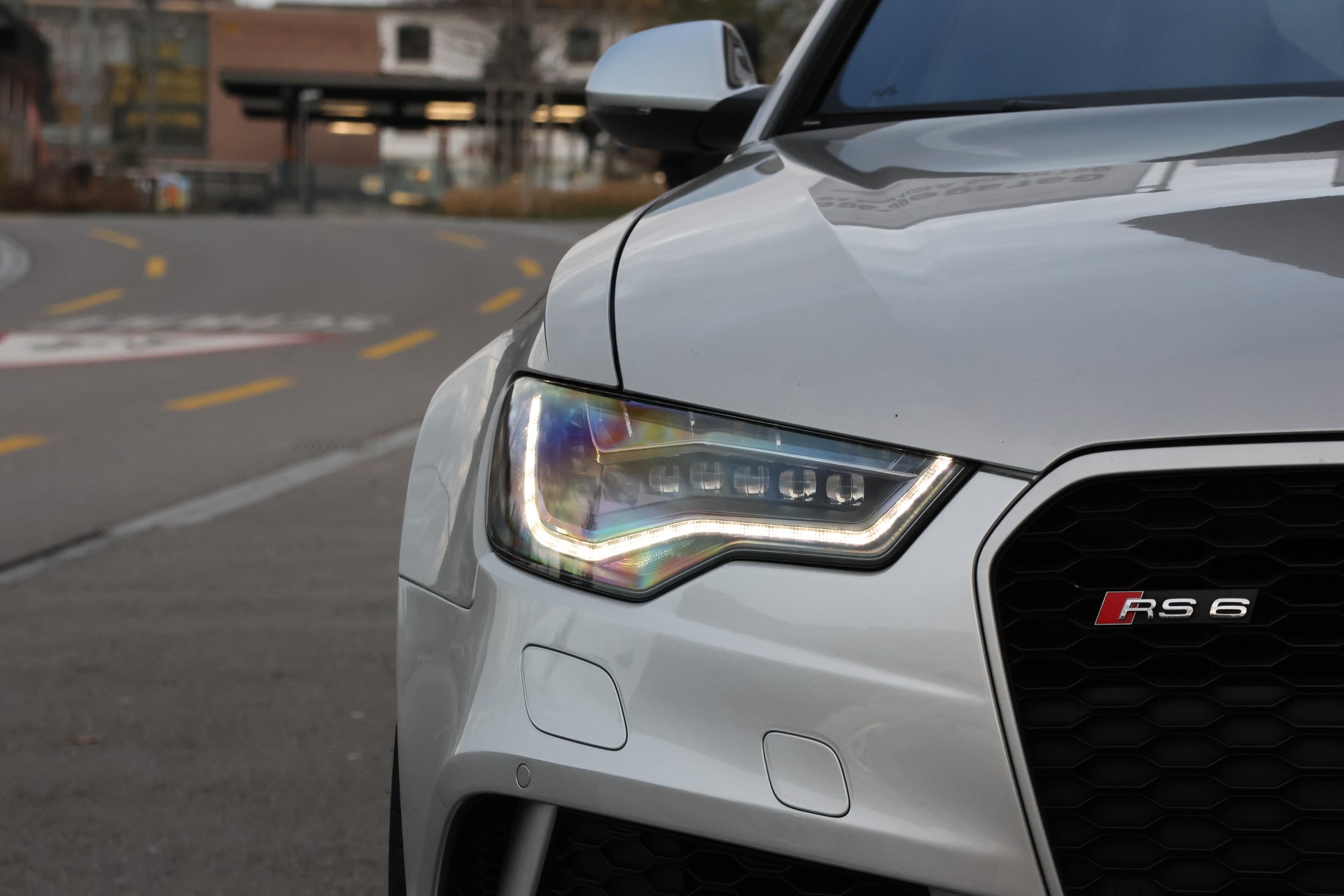 AUDI RS6 Avant 4.0 TFSI V8 quattro Tiptronic-image-2