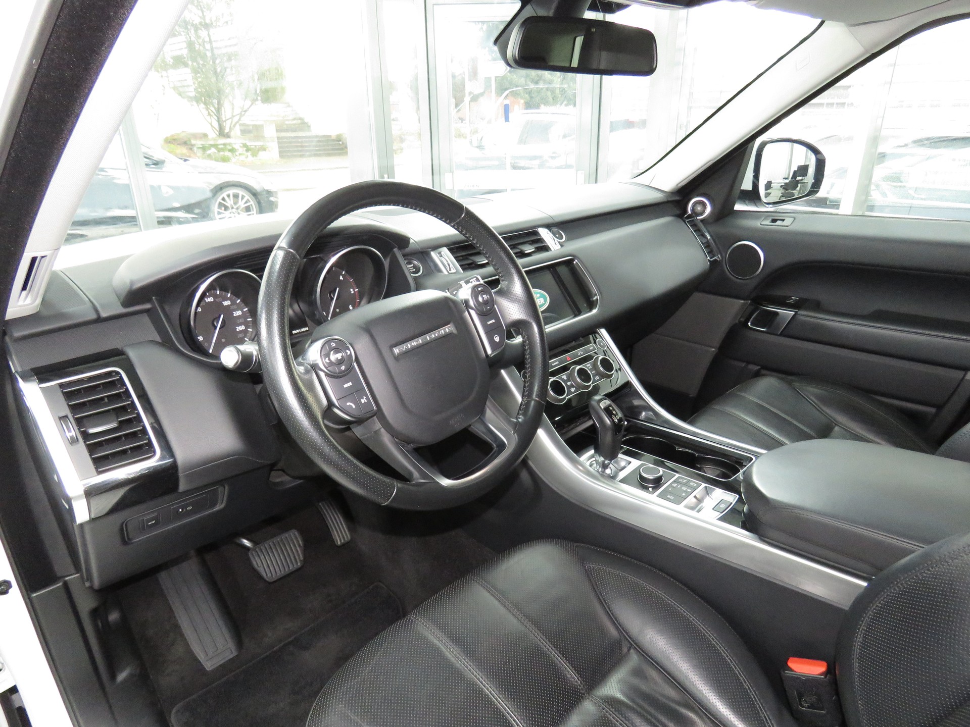 LAND ROVER Range Rover Sport 3.0 SDV6 HSE Automat (AHK 3.5 t)-image-6
