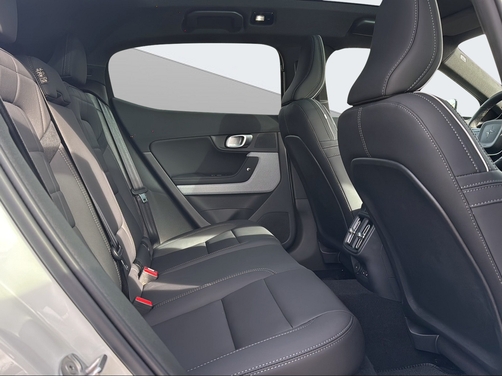 POLESTAR 2 Long Range Single Motor-image-10