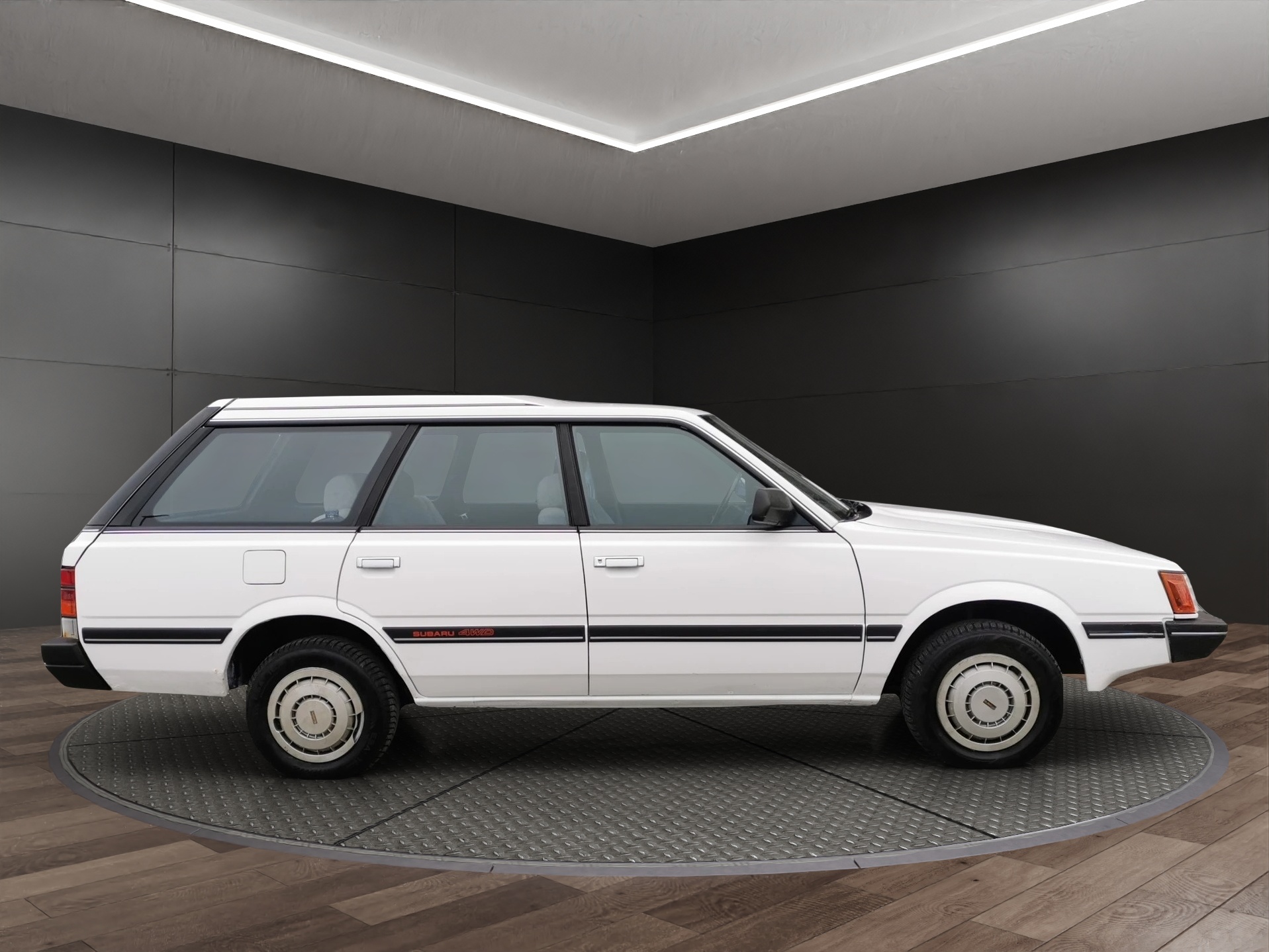 SUBARU 1.8 SuperStation 4WD Veteran AUT-showroom-element-3