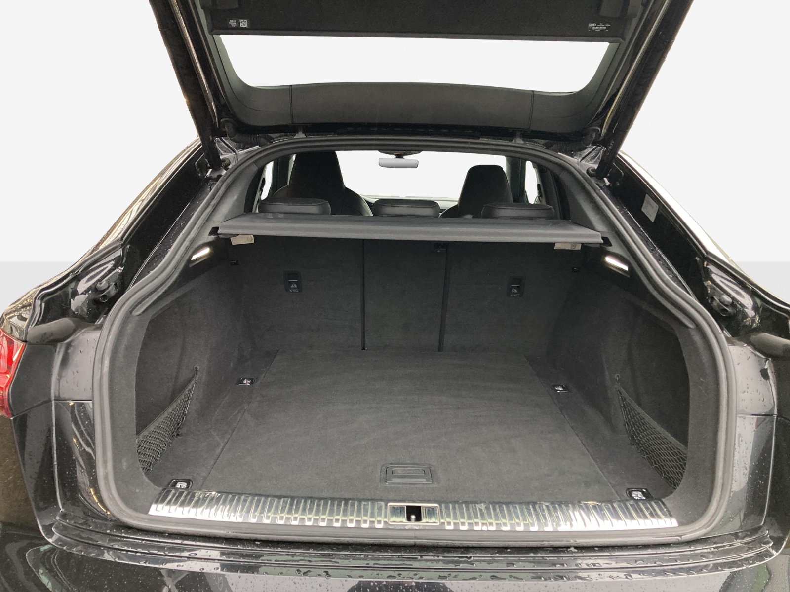 AUDI e-tron 55 Sportback S Line Black Edition quattro-image-13
