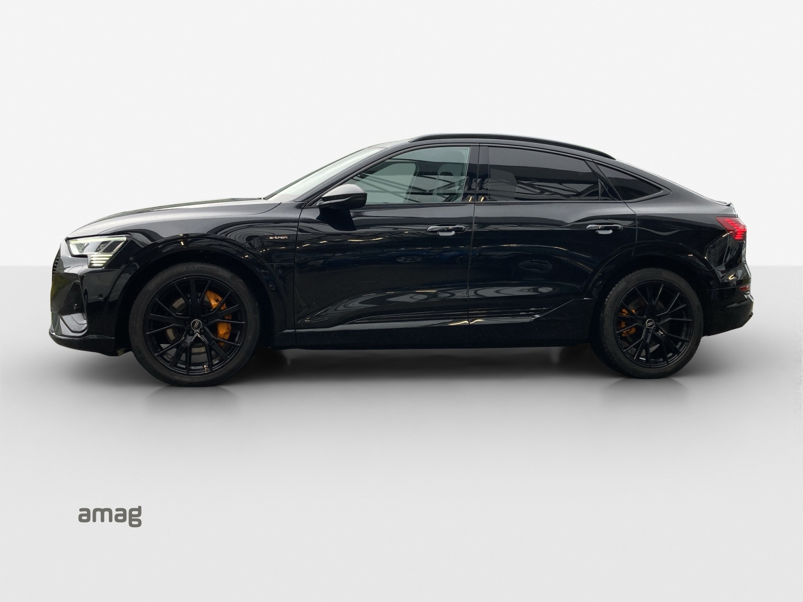 AUDI e-tron 55 Sportback S Line Black Edition quattro-image-1