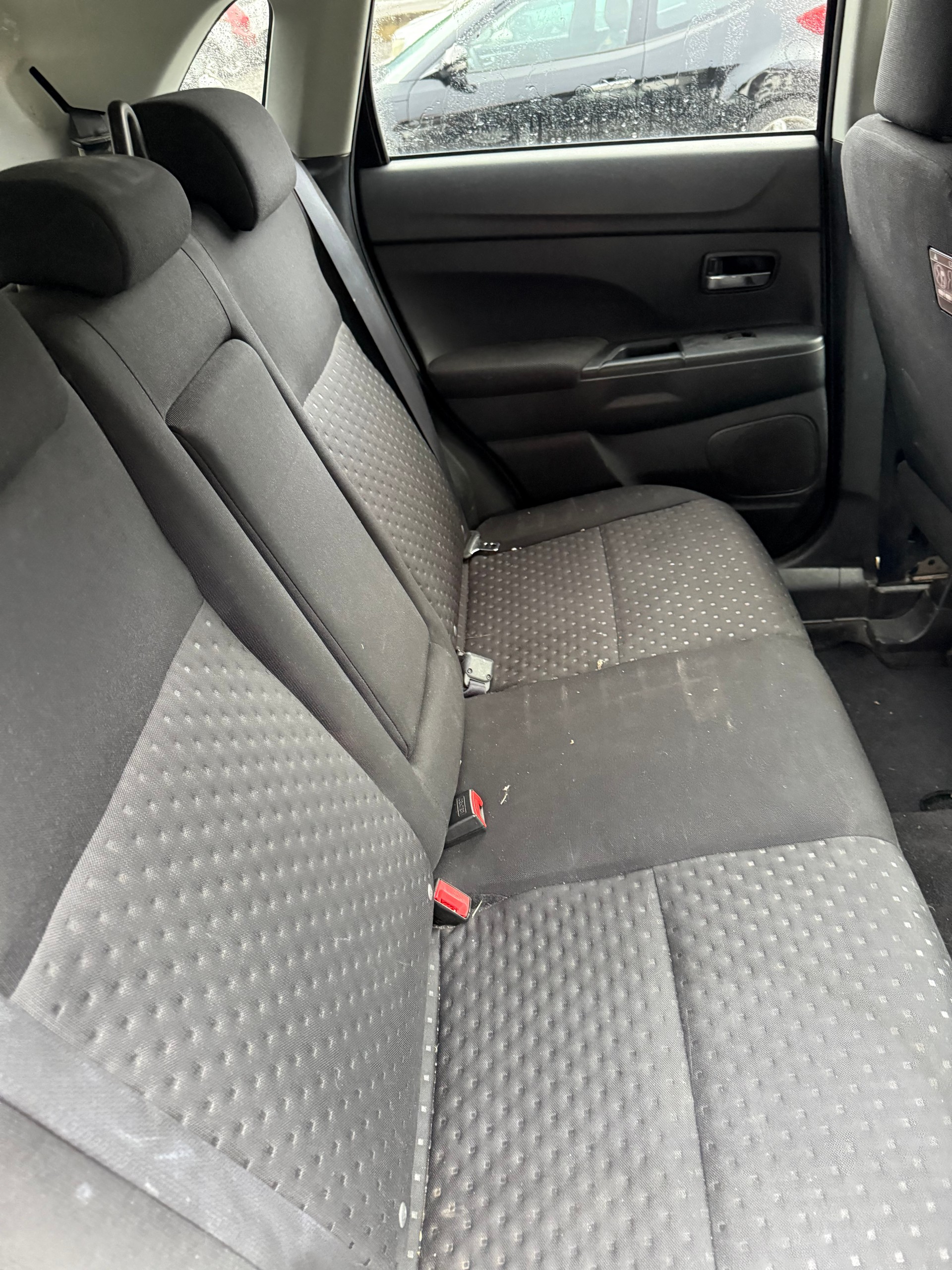 MITSUBISHI ASX 1.8 DID Invite 4WD-image-12