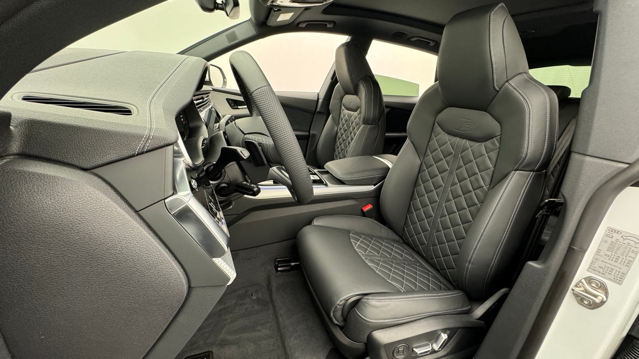 AUDI Q8 SUV TDI quattro 210 kW S line-image-4