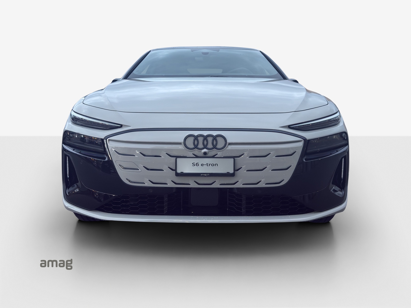 AUDI S6 Avant e-tron quattro-image-7
