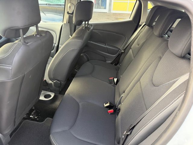 RENAULT Clio 0.9 12V Limited-image-11