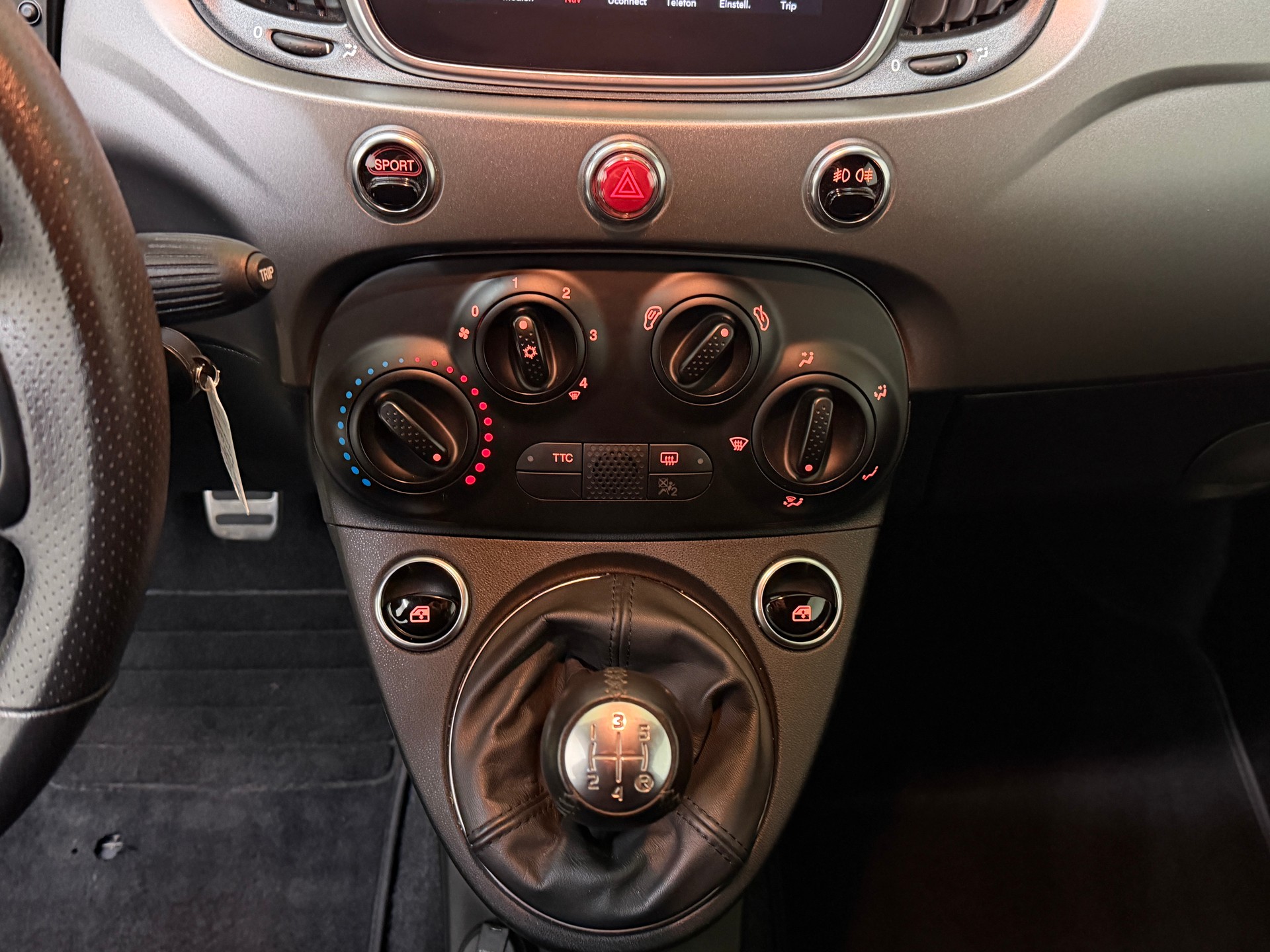 FIAT 595 1.4 16V Turbo Abarth F595-image-12