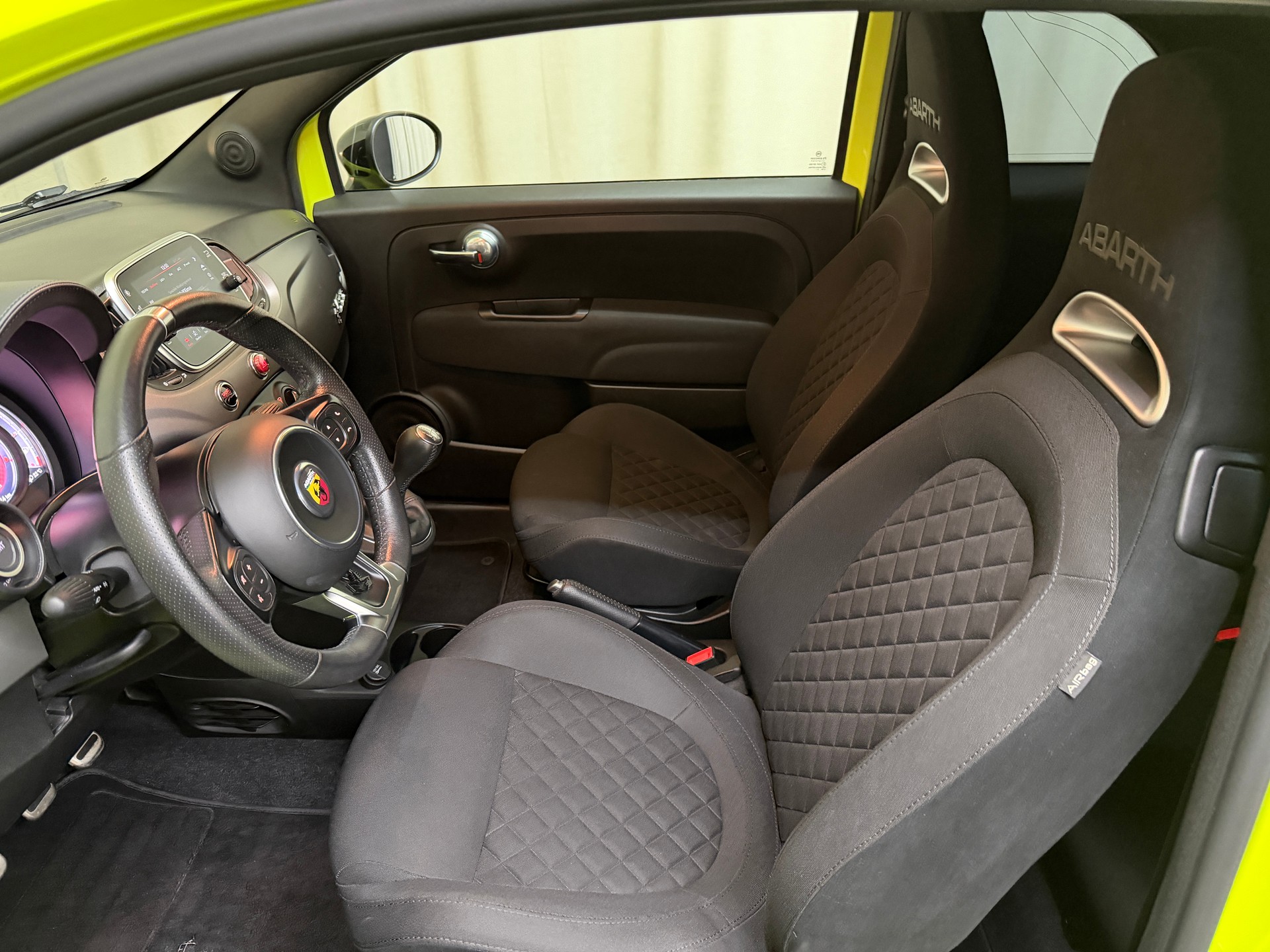 FIAT 595 1.4 16V Turbo Abarth F595-image-6
