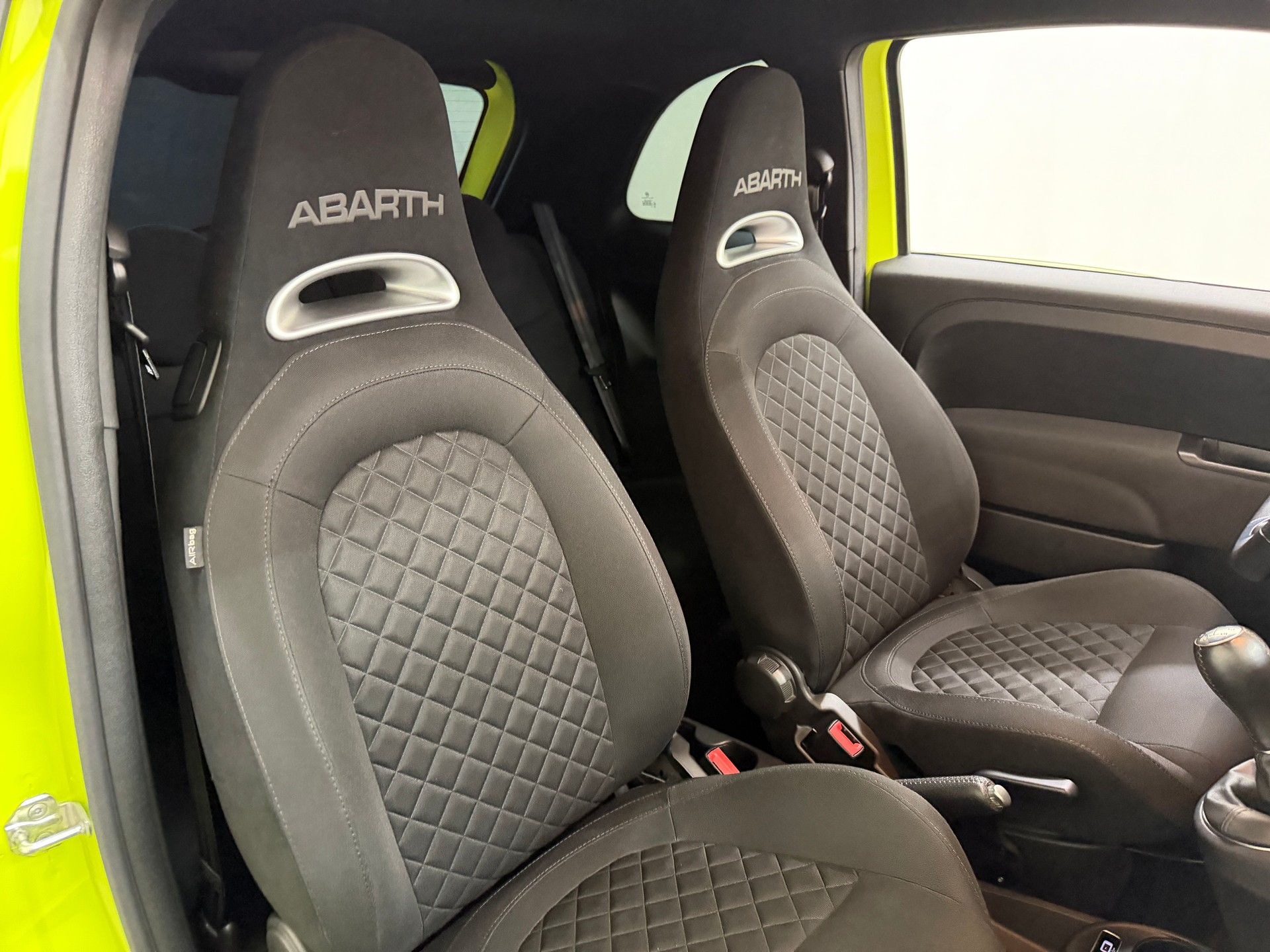 FIAT 595 1.4 16V Turbo Abarth F595-image-9