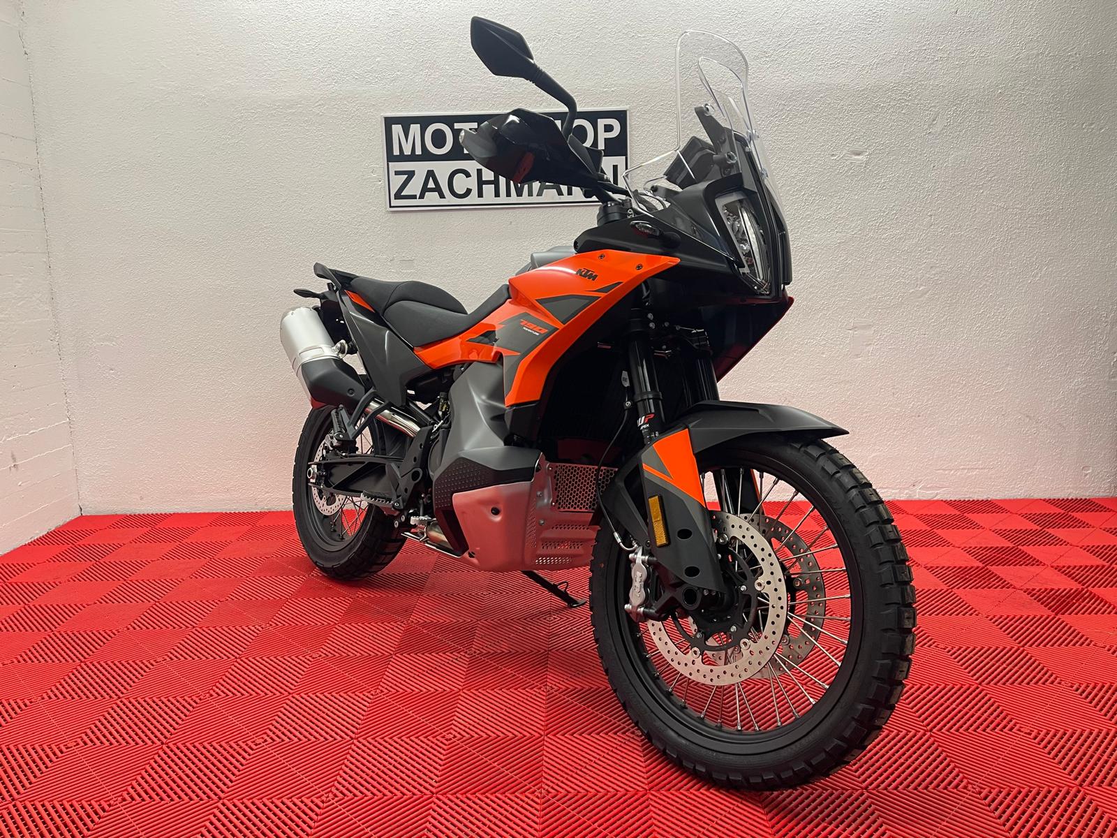 KTM 790 Adventure-showroom-element-1