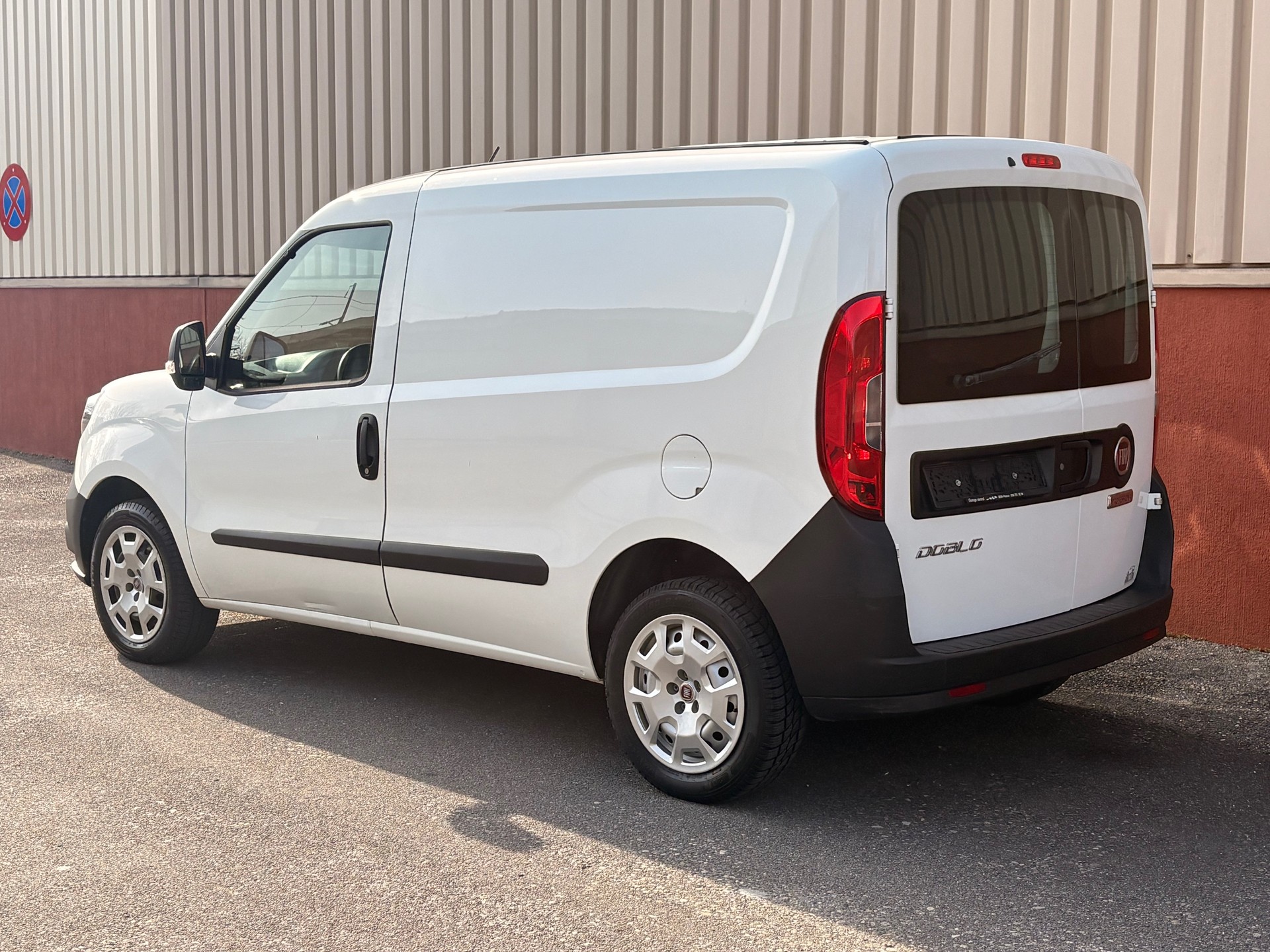 FIAT Doblò 1.4 MPI Cargo Easy Pro-image-4