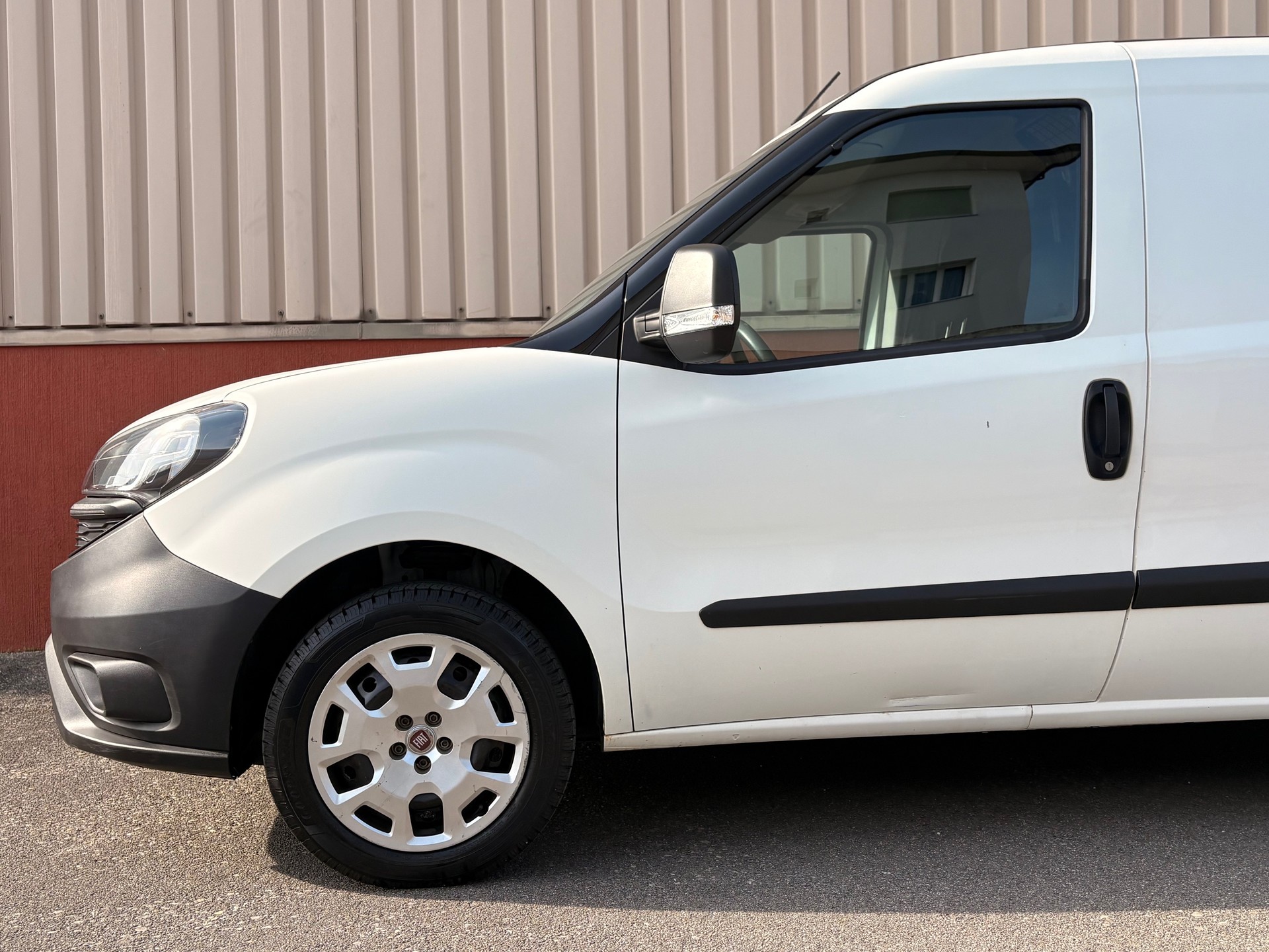 FIAT Doblò 1.4 MPI Cargo Easy Pro-image-2
