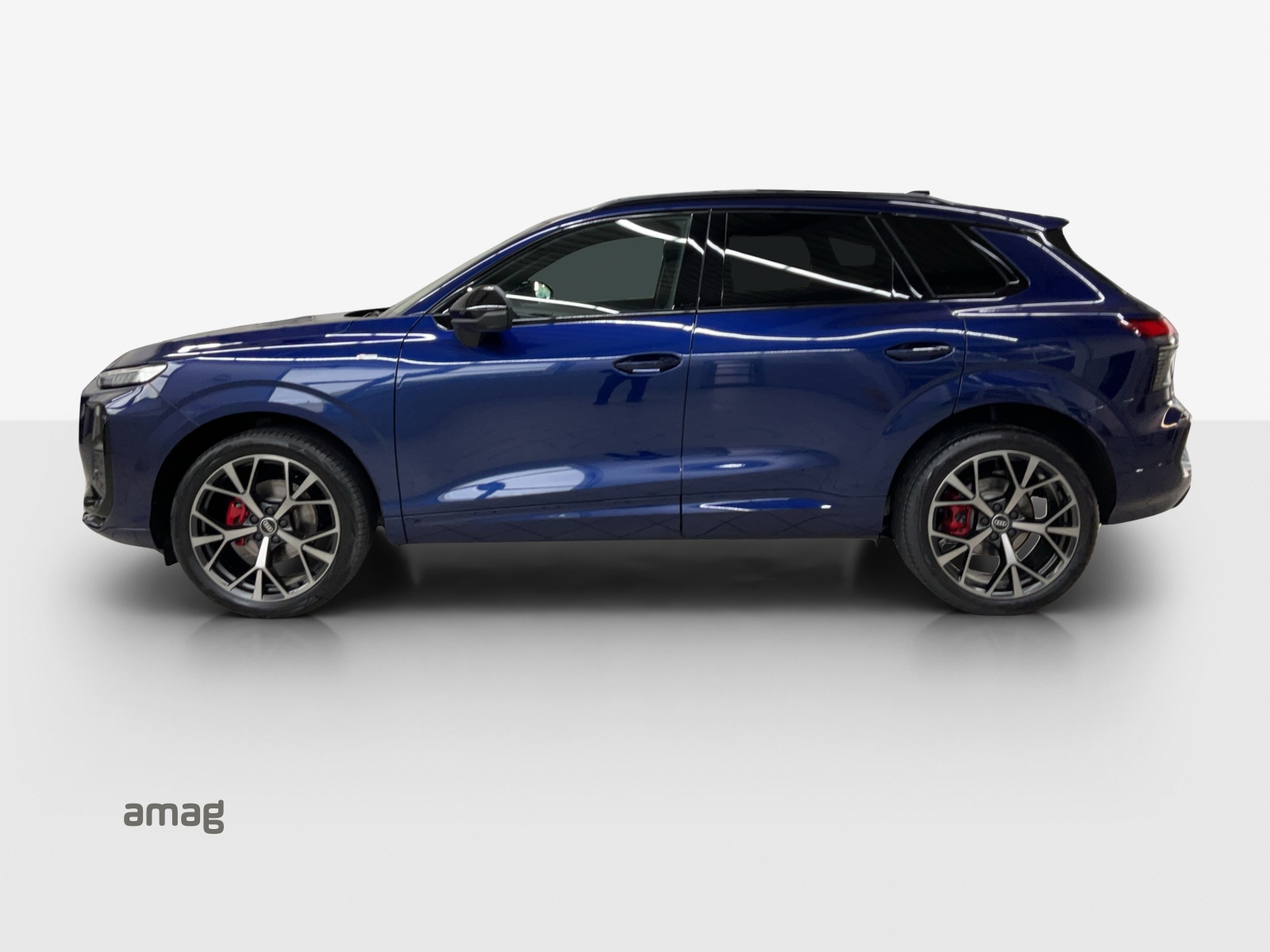 AUDI Q3 SUV 110 kW TFSI S tronic-image-1