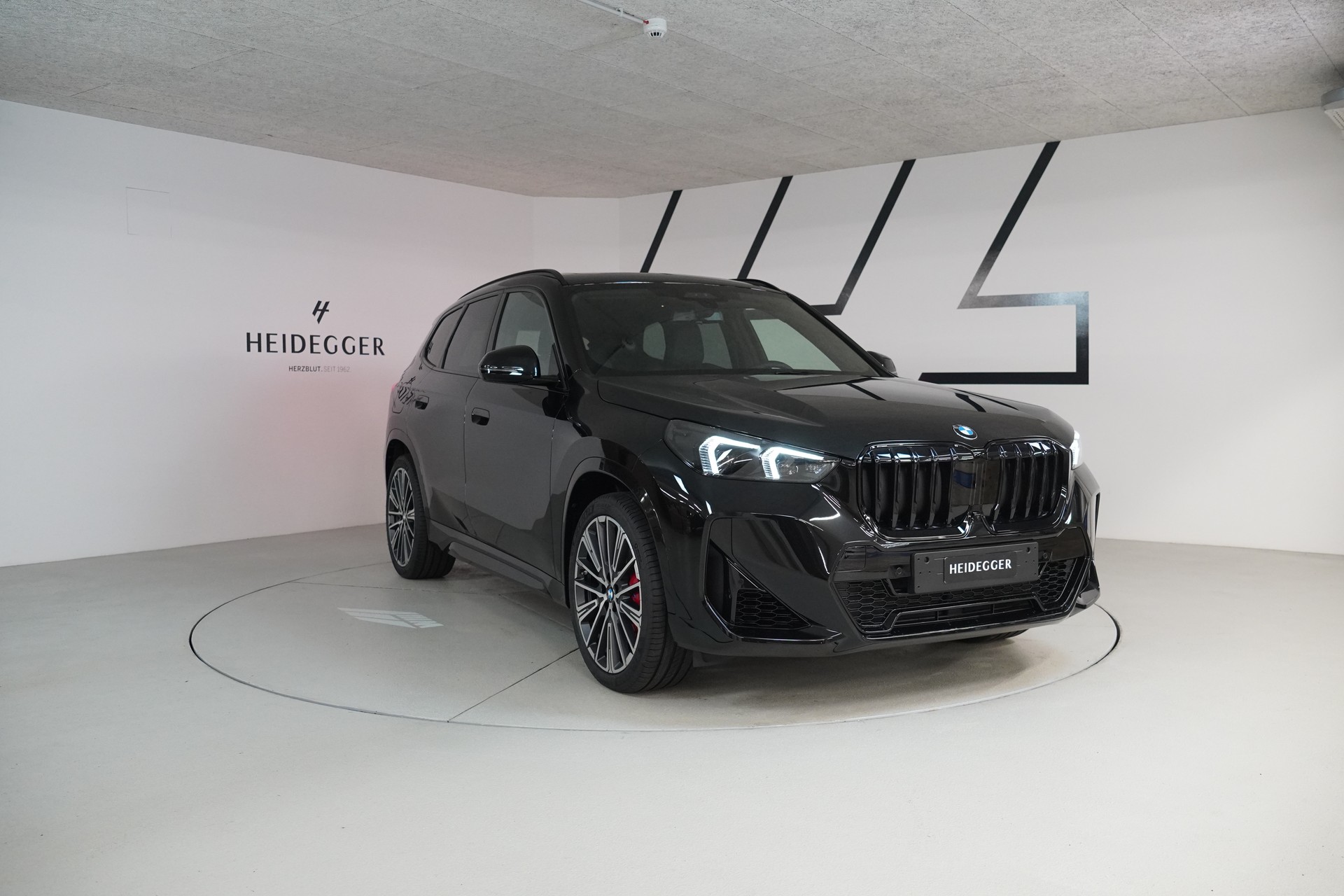 BMW X1 xDrive 23i 48V M Sport Pro-image-2