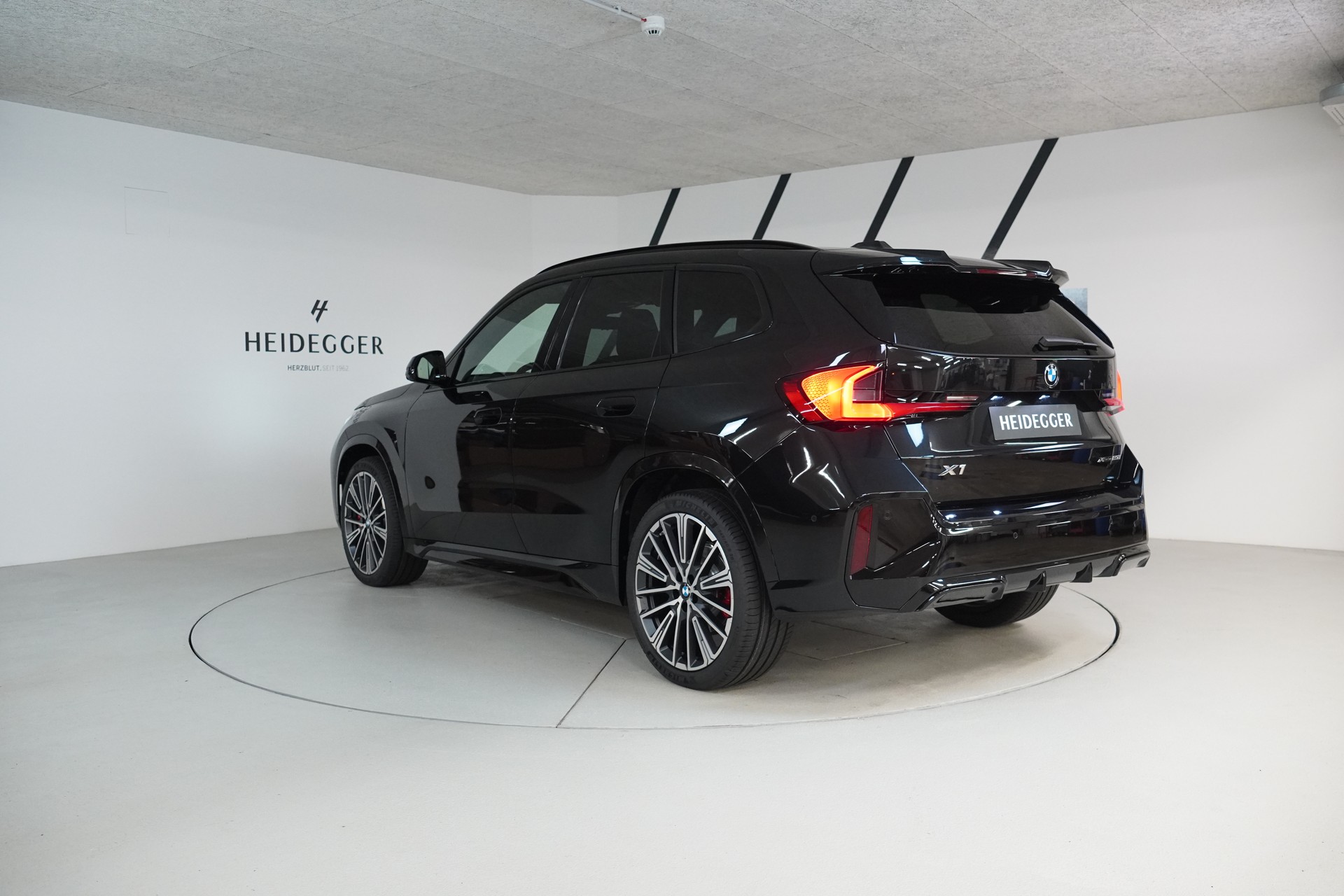 BMW X1 xDrive 23i 48V M Sport Pro-image-4