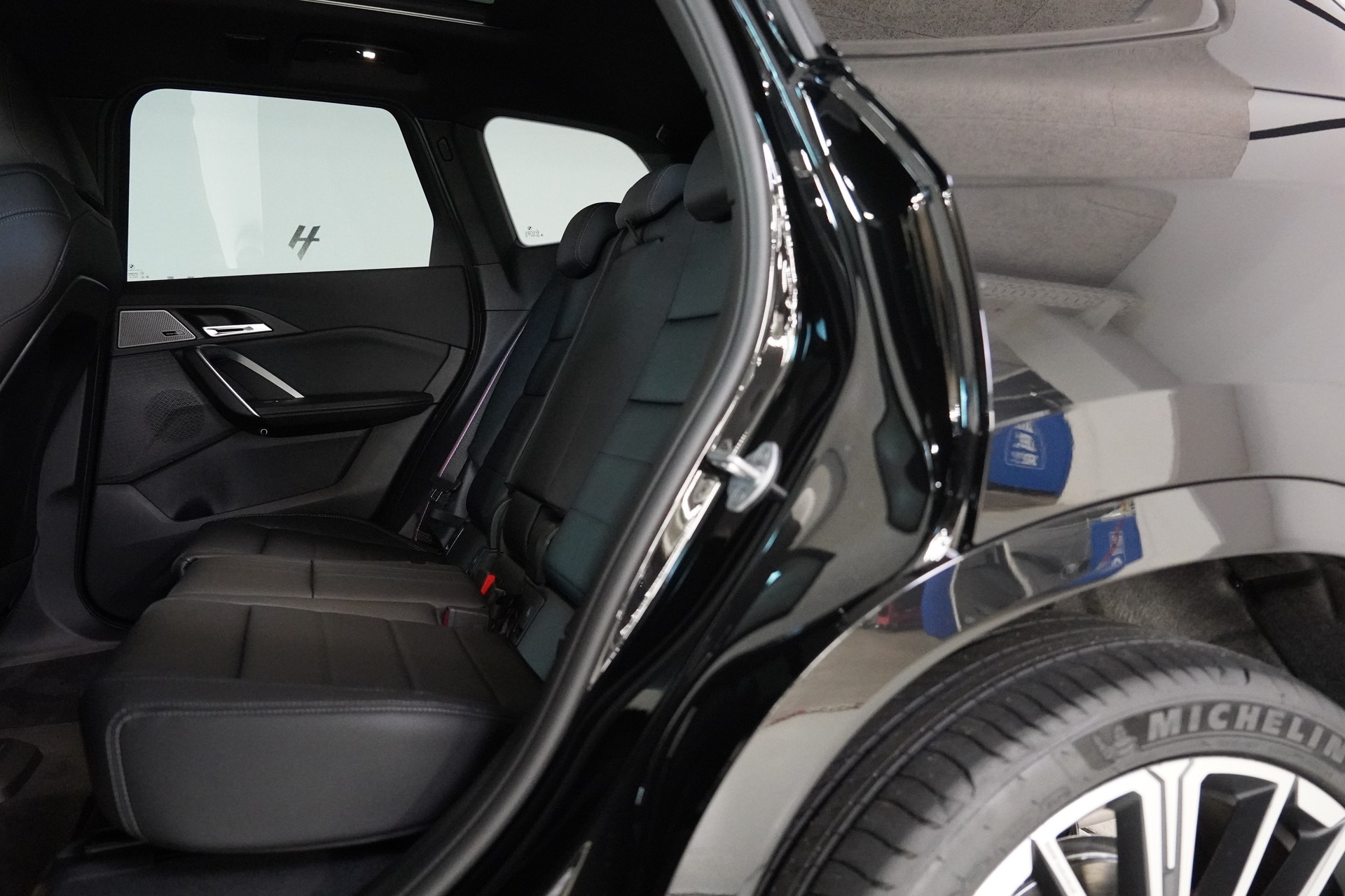 BMW X1 xDrive 23i 48V M Sport Pro-image-12