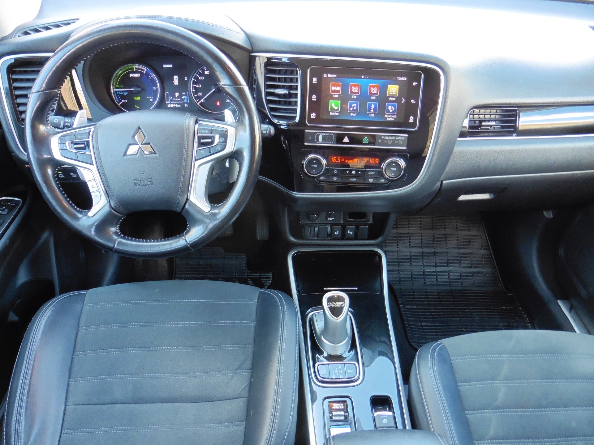MITSUBISHI Outlander 2.4 PHEV Style 4WD Automatic-image-14