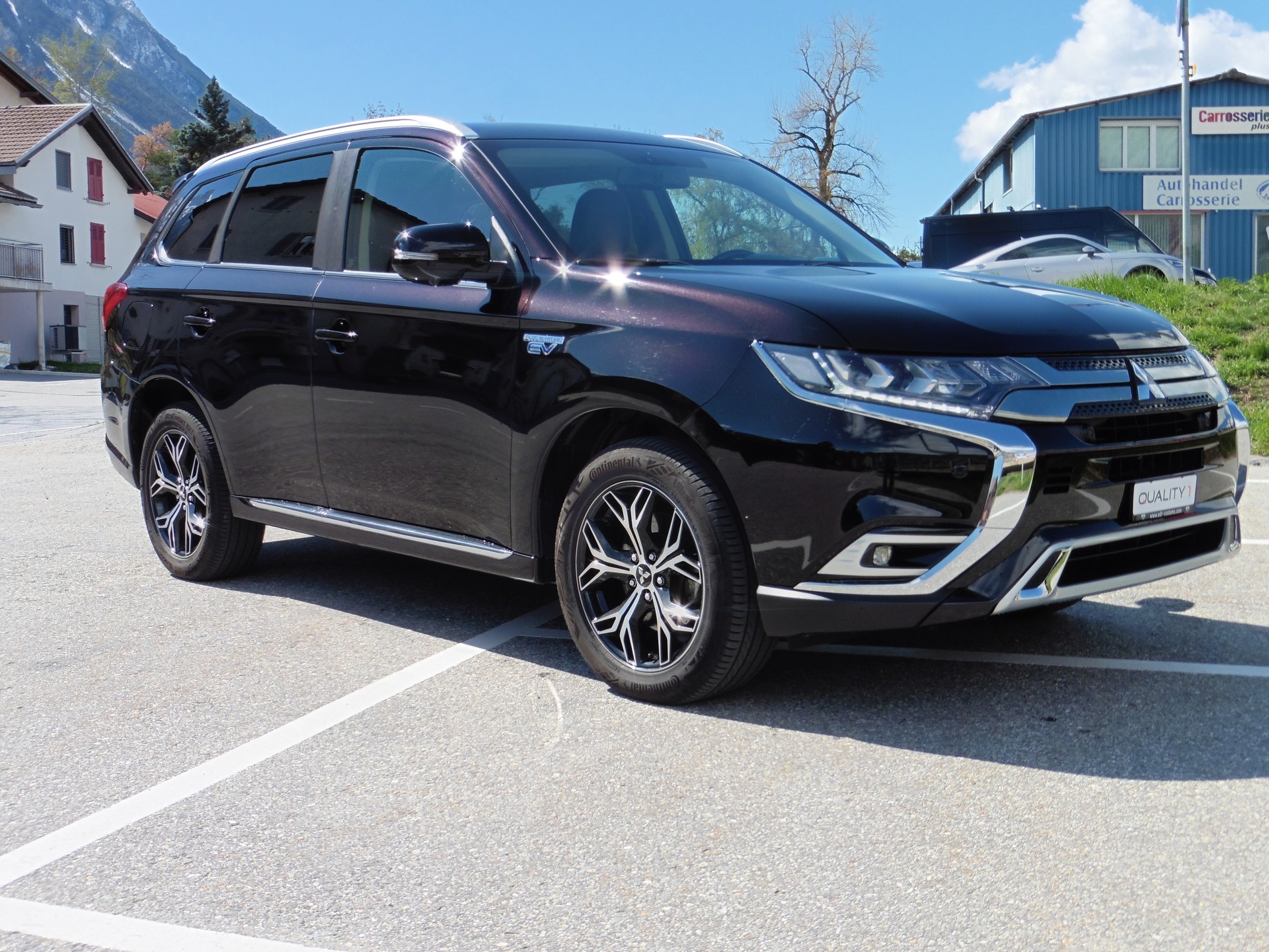 MITSUBISHI Outlander 2.4 PHEV Style 4WD Automatic-image-1