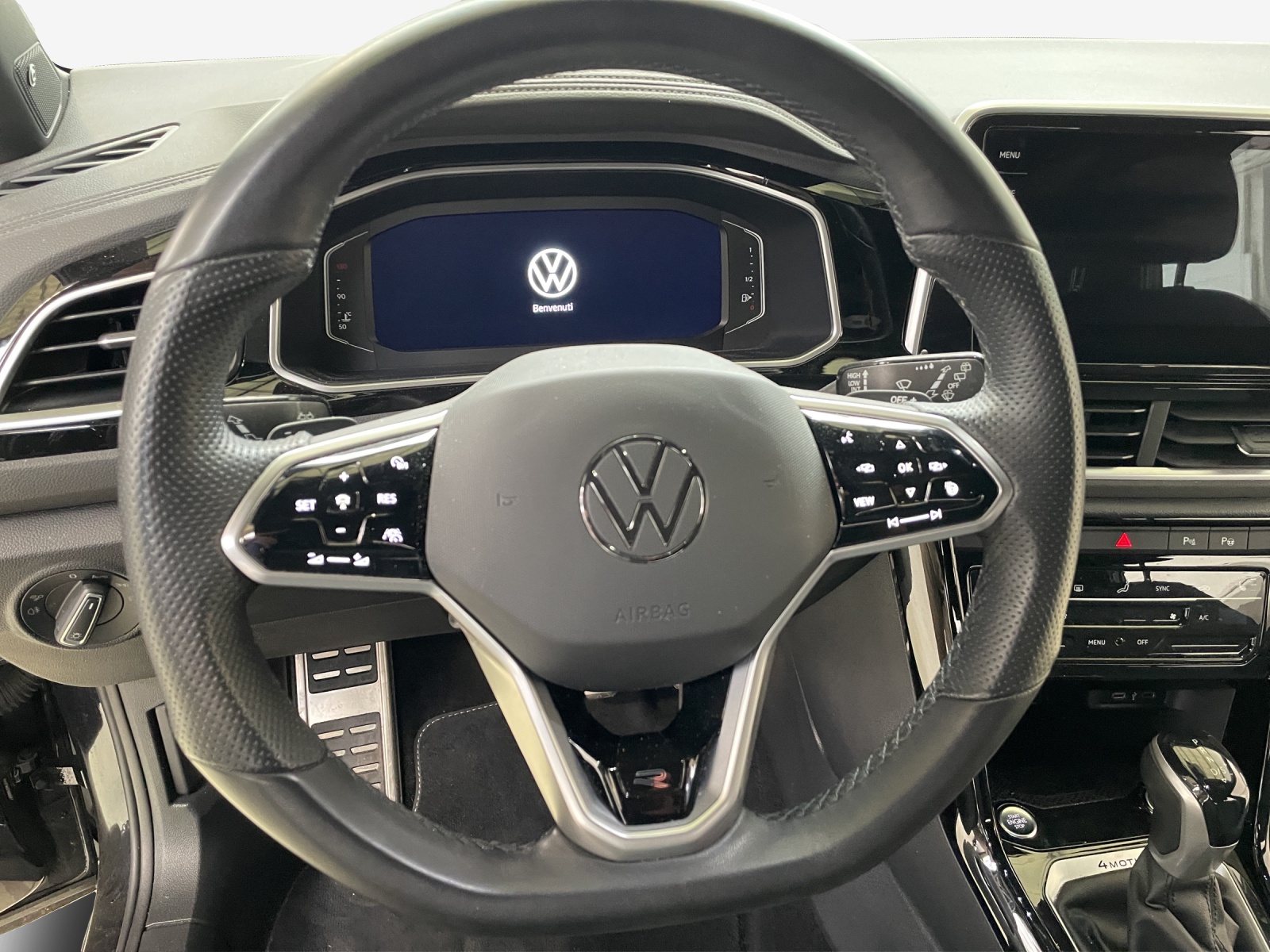 VW T-Roc 2.0 TSI R-Line DSG 4Motion-image-9