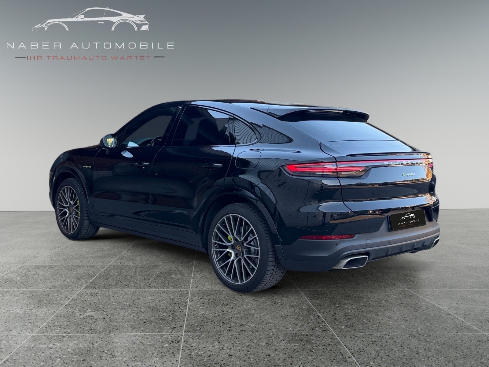 PORSCHE Cayenne Coupé E-Hybrid-image-2