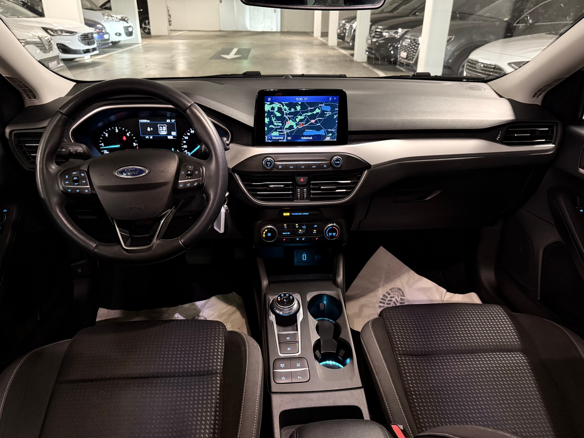 FORD Focus 1.5 TDCi Cool Connect Automatic-image-5
