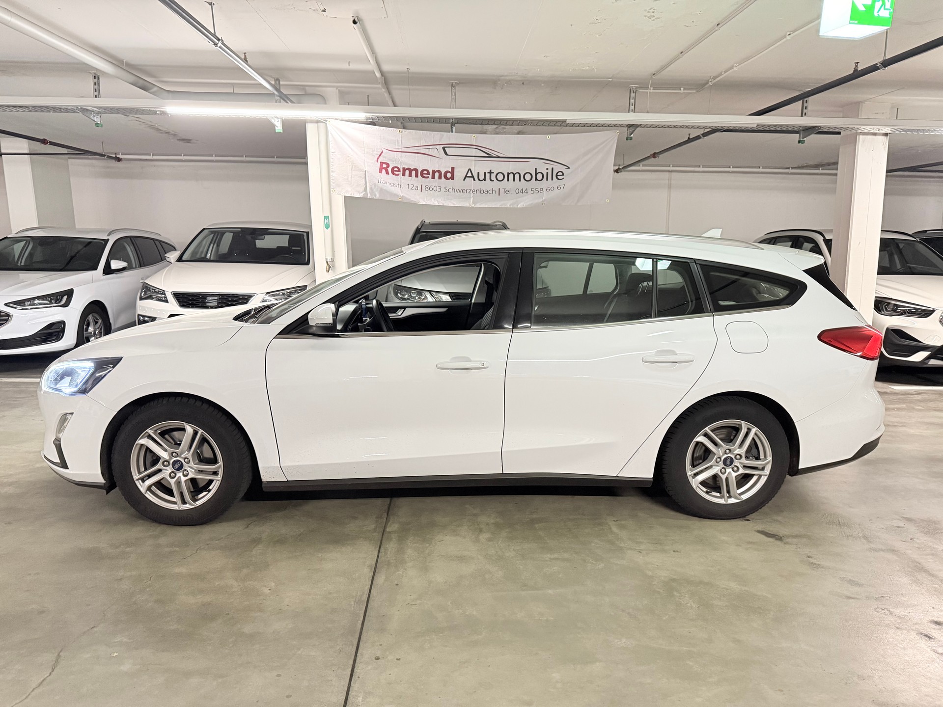 FORD Focus 1.5 TDCi Cool Connect Automatic-image-3