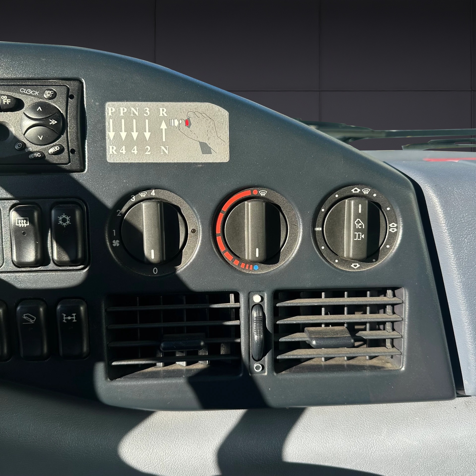 MERCEDES-BENZ Sprinter 312 D 4x4 13 Plätzer-image-26