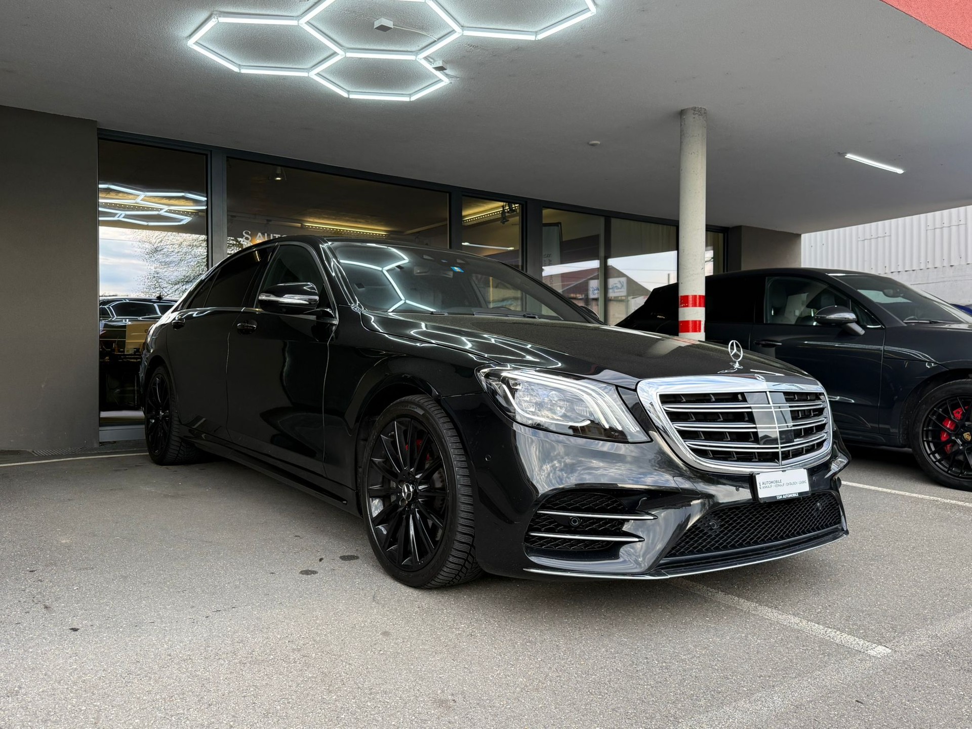 MERCEDES-BENZ S 400 d L AMG-Line 4Matic 9G-Tronic-showroom-element-2