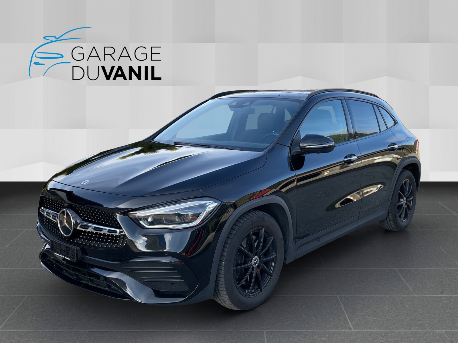 MERCEDES-BENZ GLA 250 4Matic AMG Line 8G-DCT-image-0