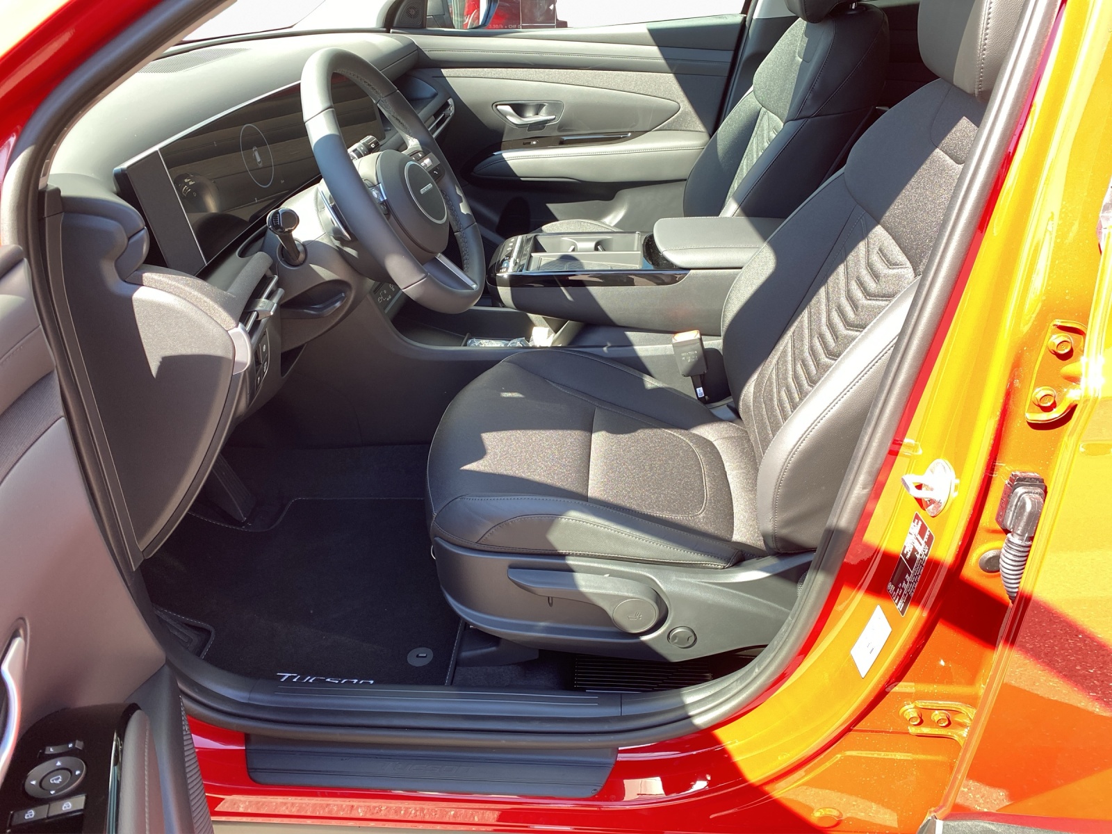 HYUNDAI Tucson 1.6 T-GDi HEV Amplia 4WD-image-9
