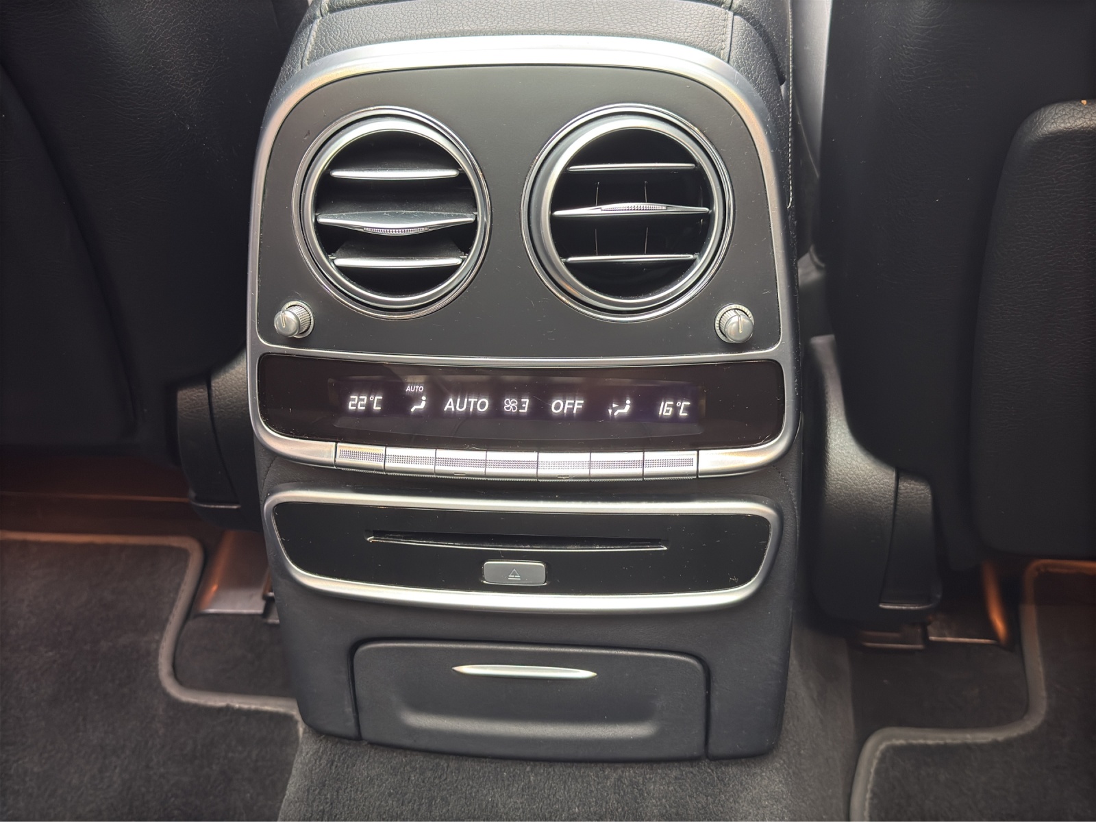 MERCEDES-BENZ S 500 4Matic 7G-Tronic-image-24
